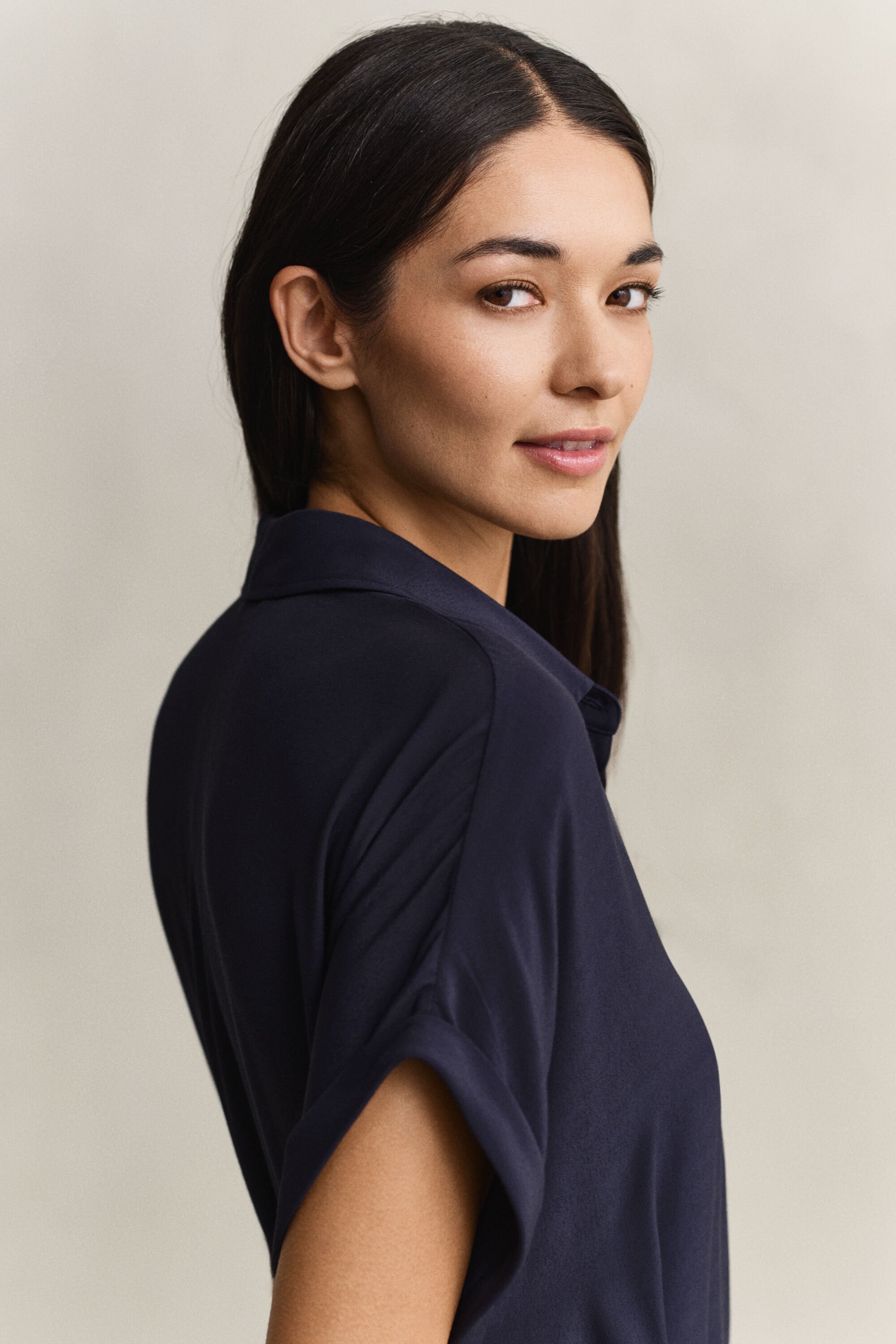 Vestido camisero con manga casquillo