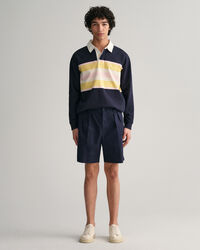 Pantalones chinos cortos de pinzas en sarga