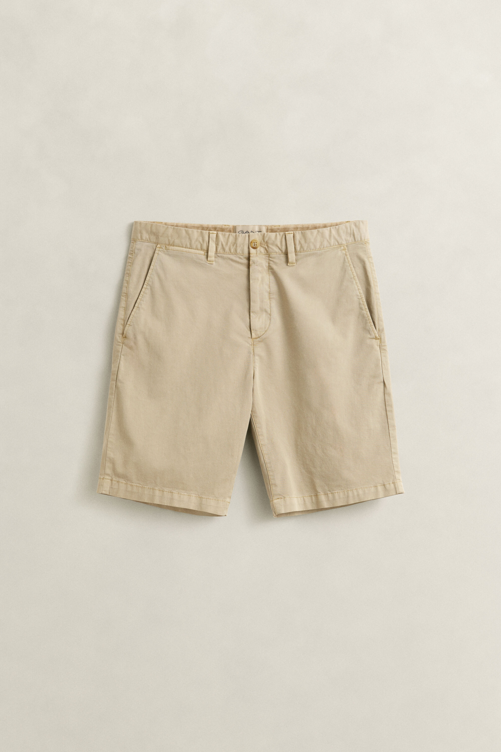 Pantalones chinos cortos Sunfaded