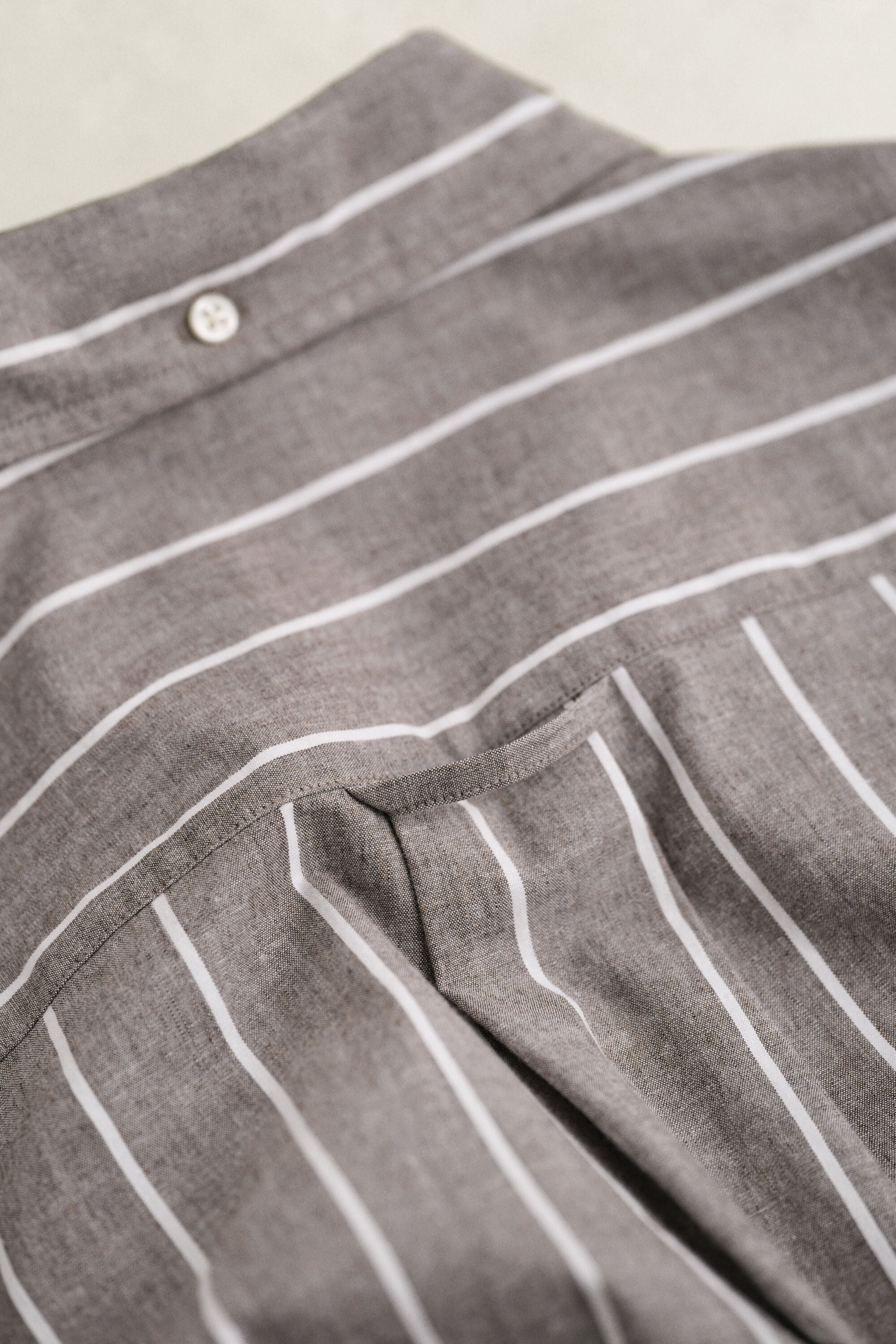 Camisa de popelina jaspeada a rayas