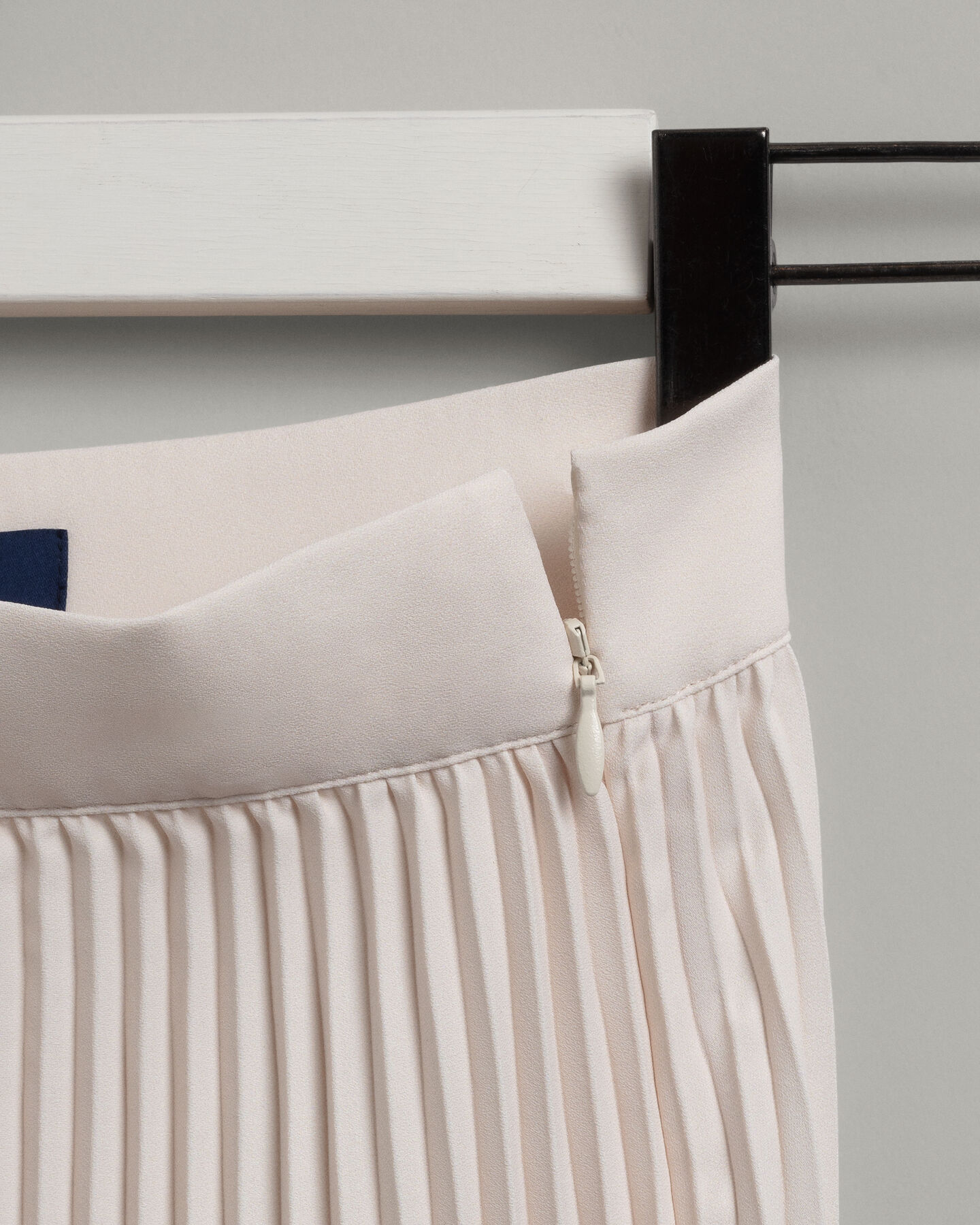 Falda plisada a rayas