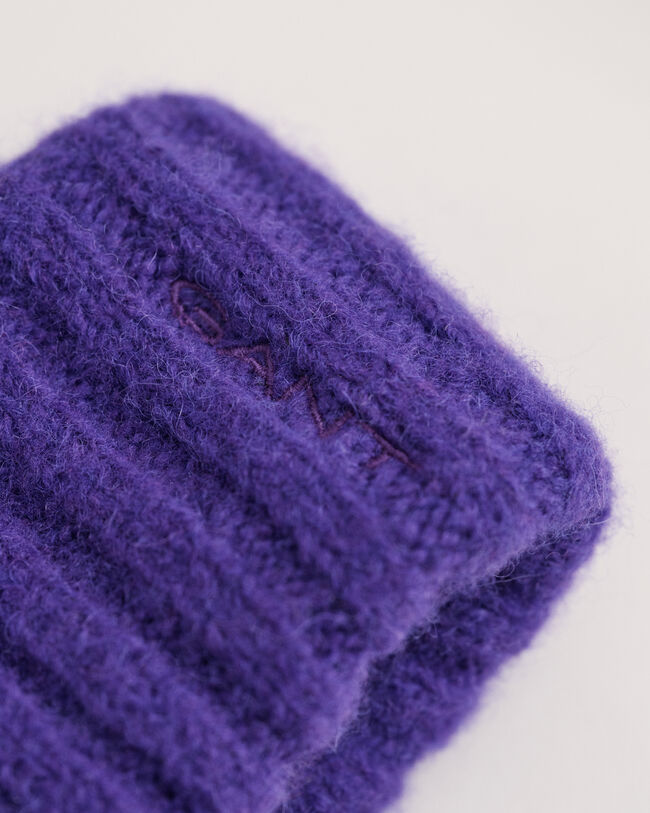 Gorro de punto acanalado