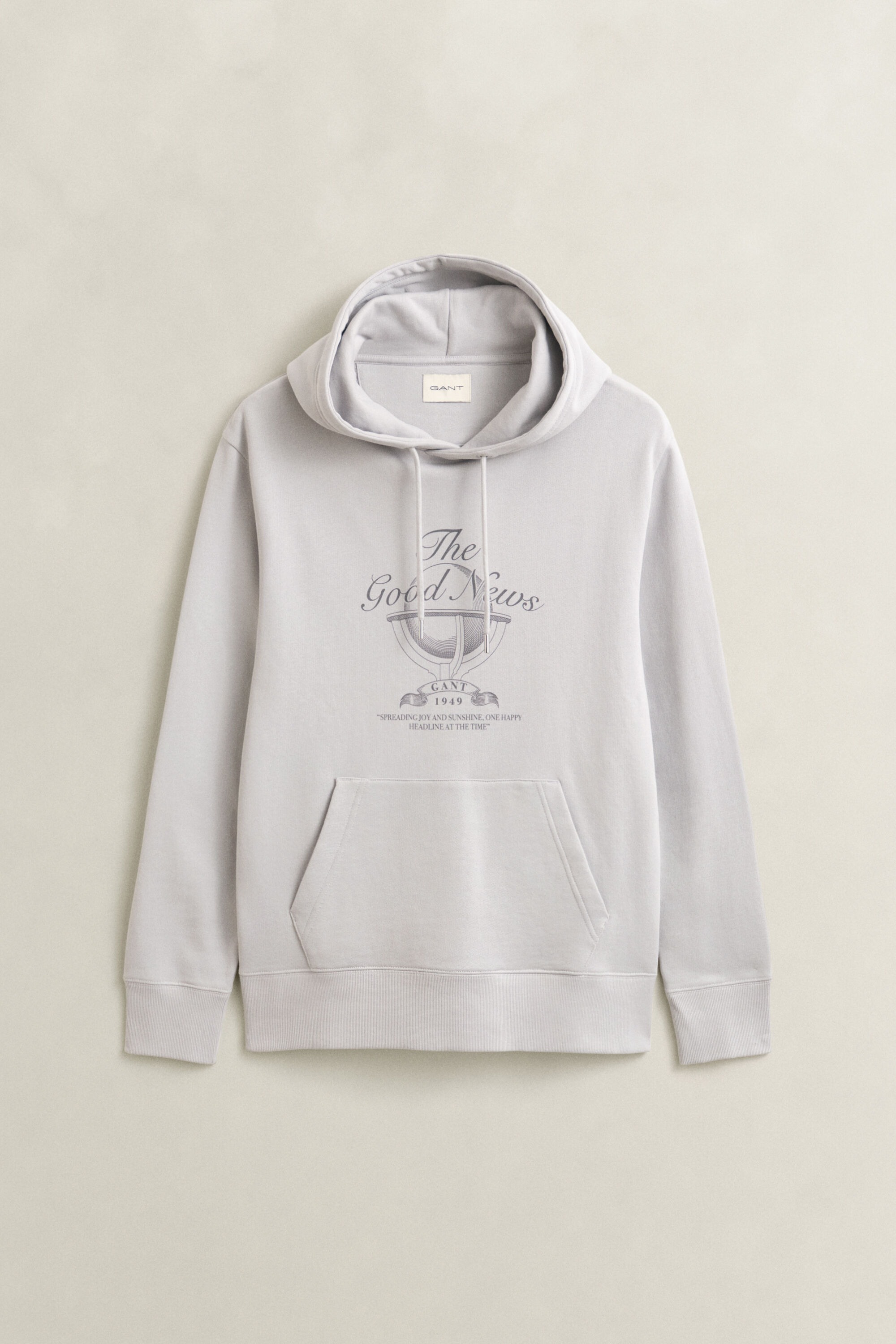 Sudadera con capucha y diseño de temporada