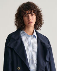 Chaqueta tipo gabardina de largo medio