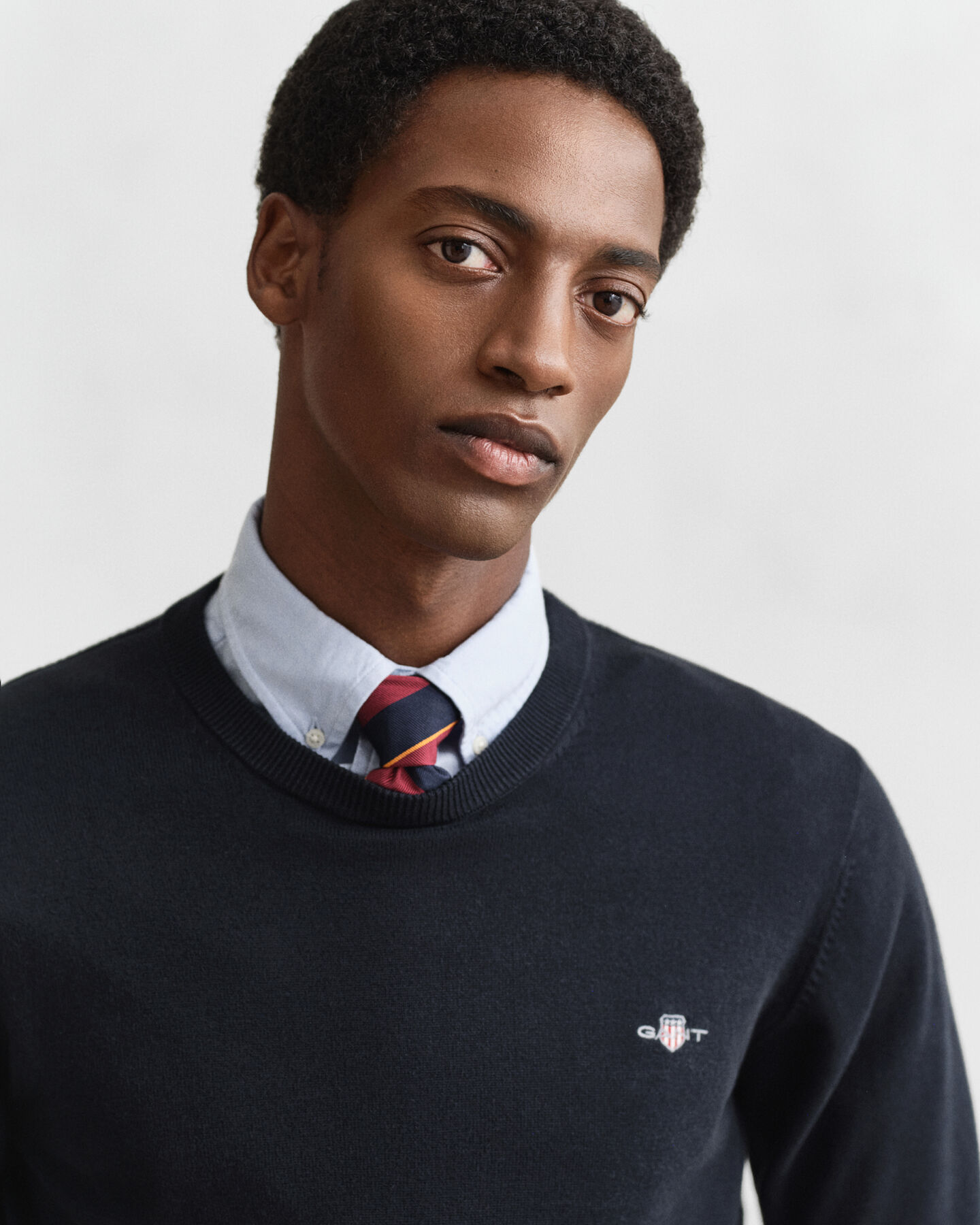 Jersey clásico de algodón con cuello redondo