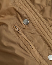 Chaqueta de plumón ligera