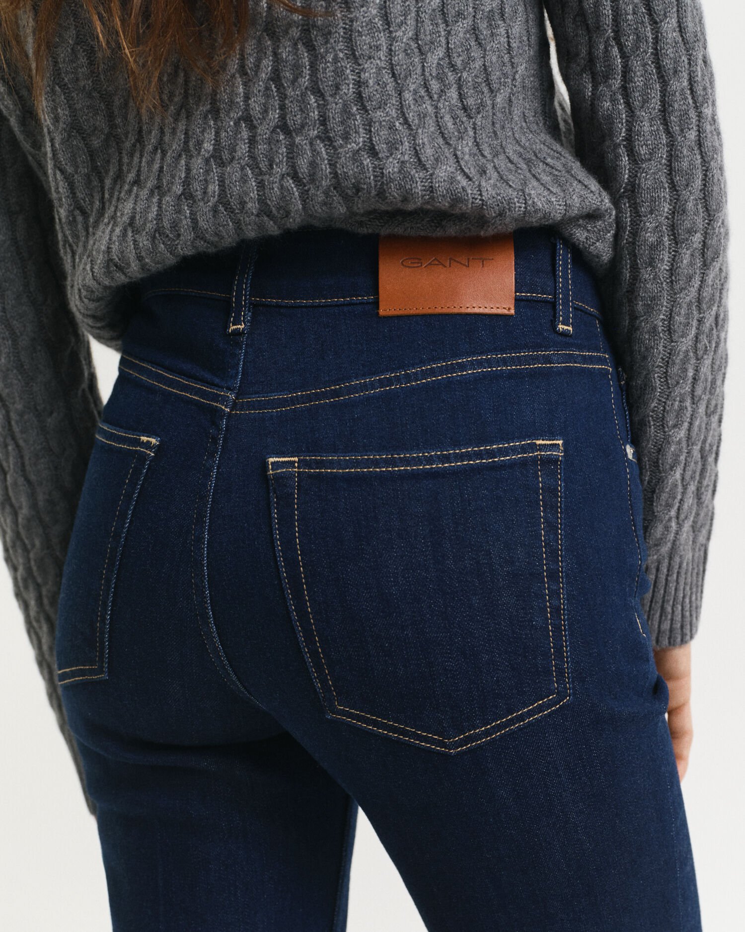 Vaqueros Slim Fit acampanados