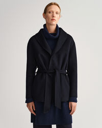 Americana cosida a mano con cinturón