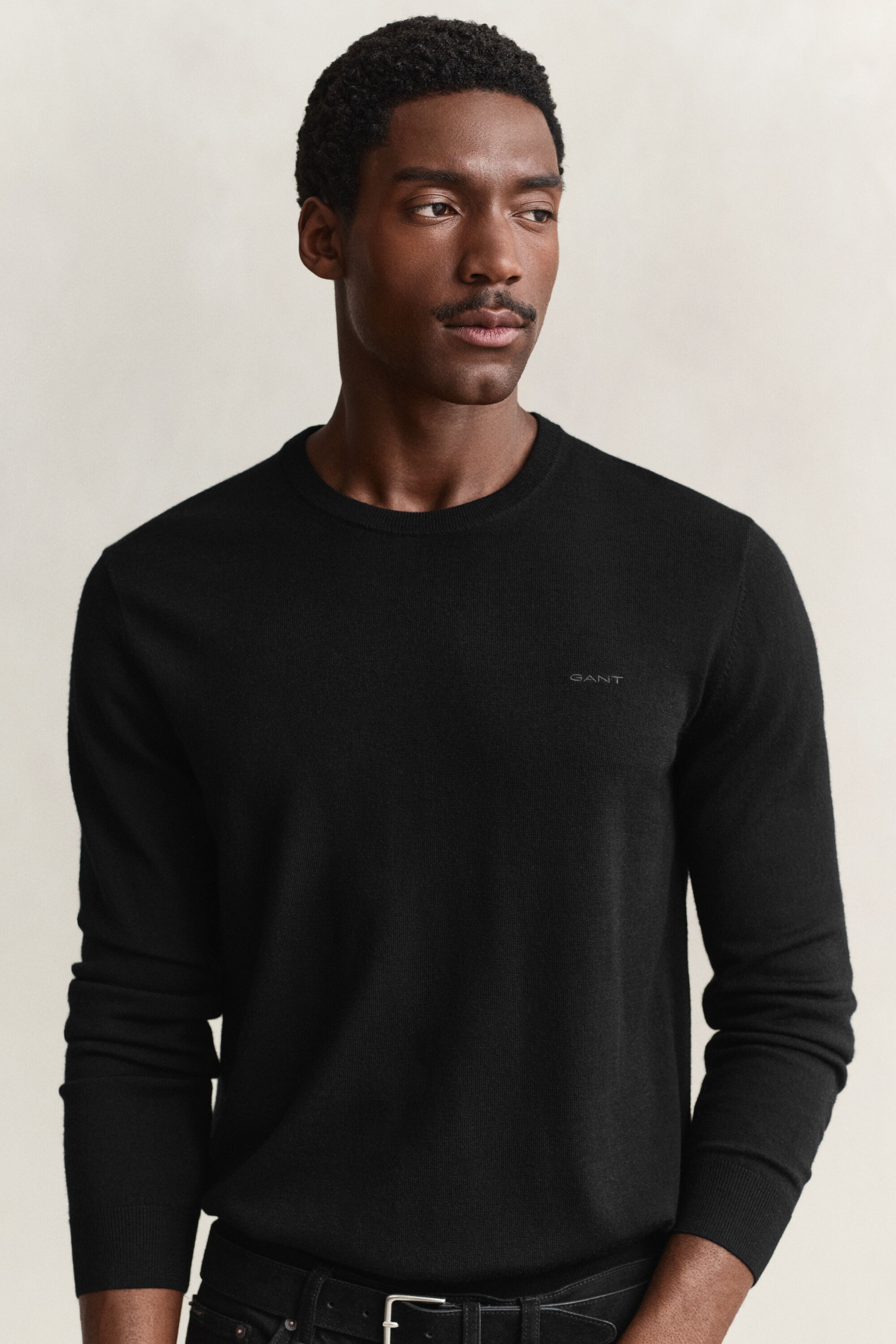 Jersey de lana merino con cuello redondo