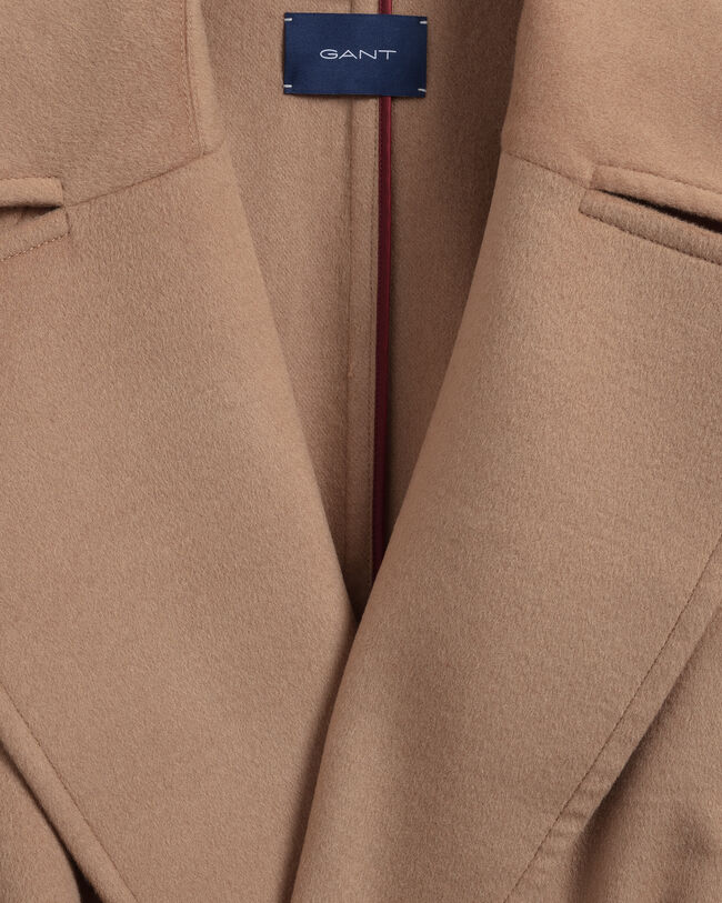 Abrigo en mezcla de lana con cintur&oacute;n