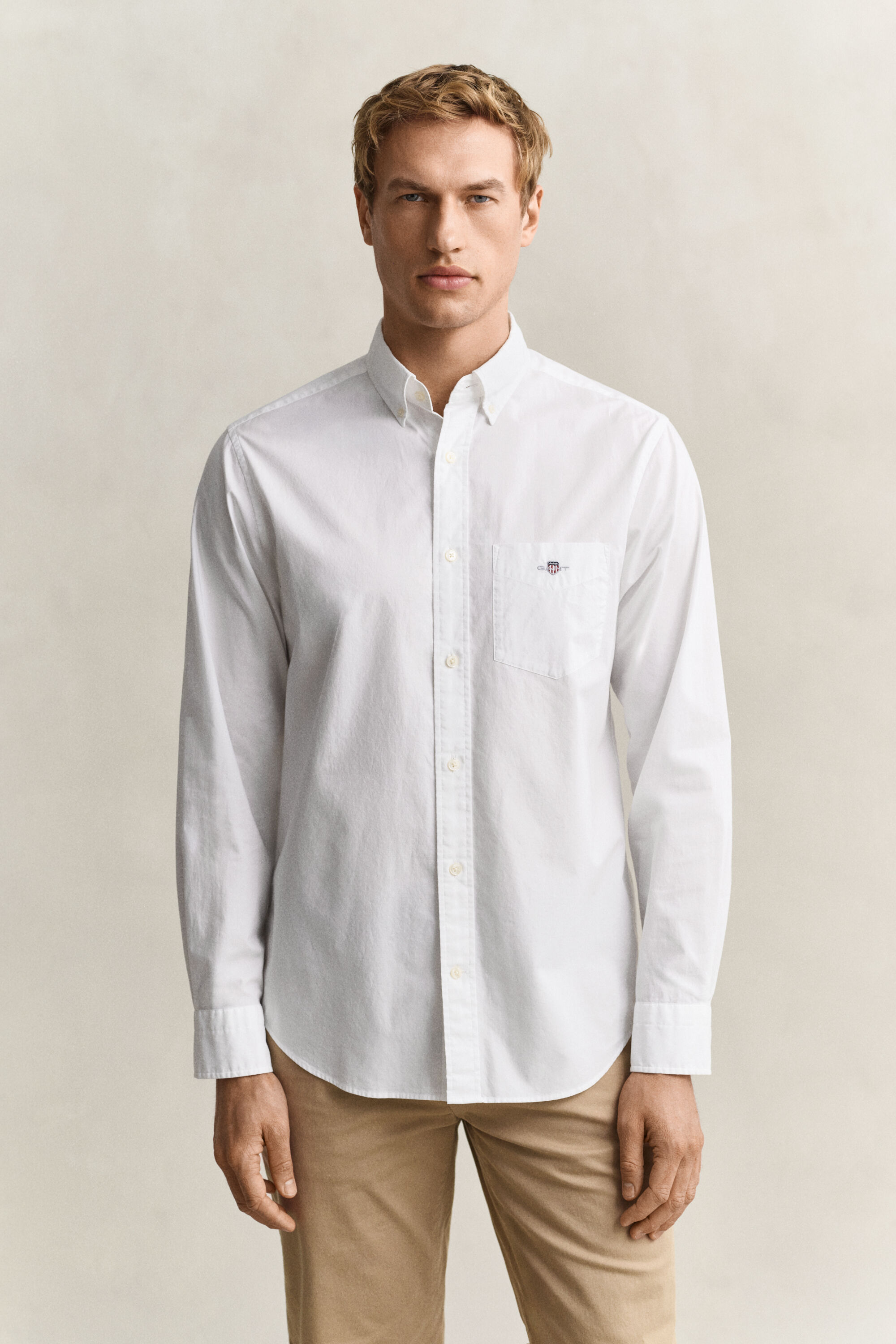 Camisa Regular Fit clásica de popelina