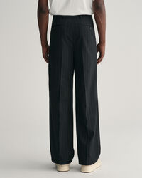 Pantalones de traje de pinzas y raya diplomática