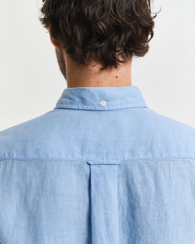 Camisa Regular Fit de manga corta y lino teñido en prenda