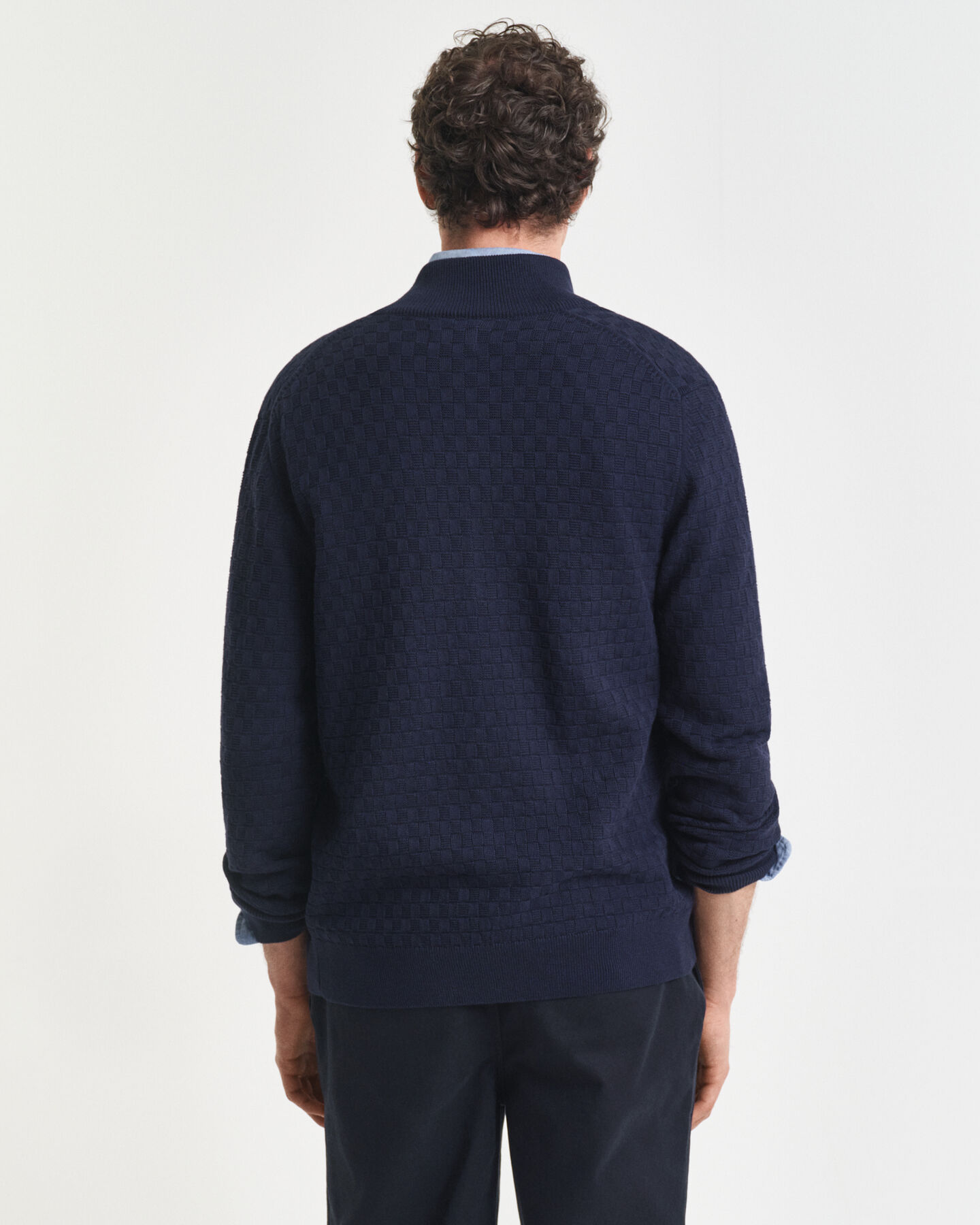 Jersey con cremallera y microtextura