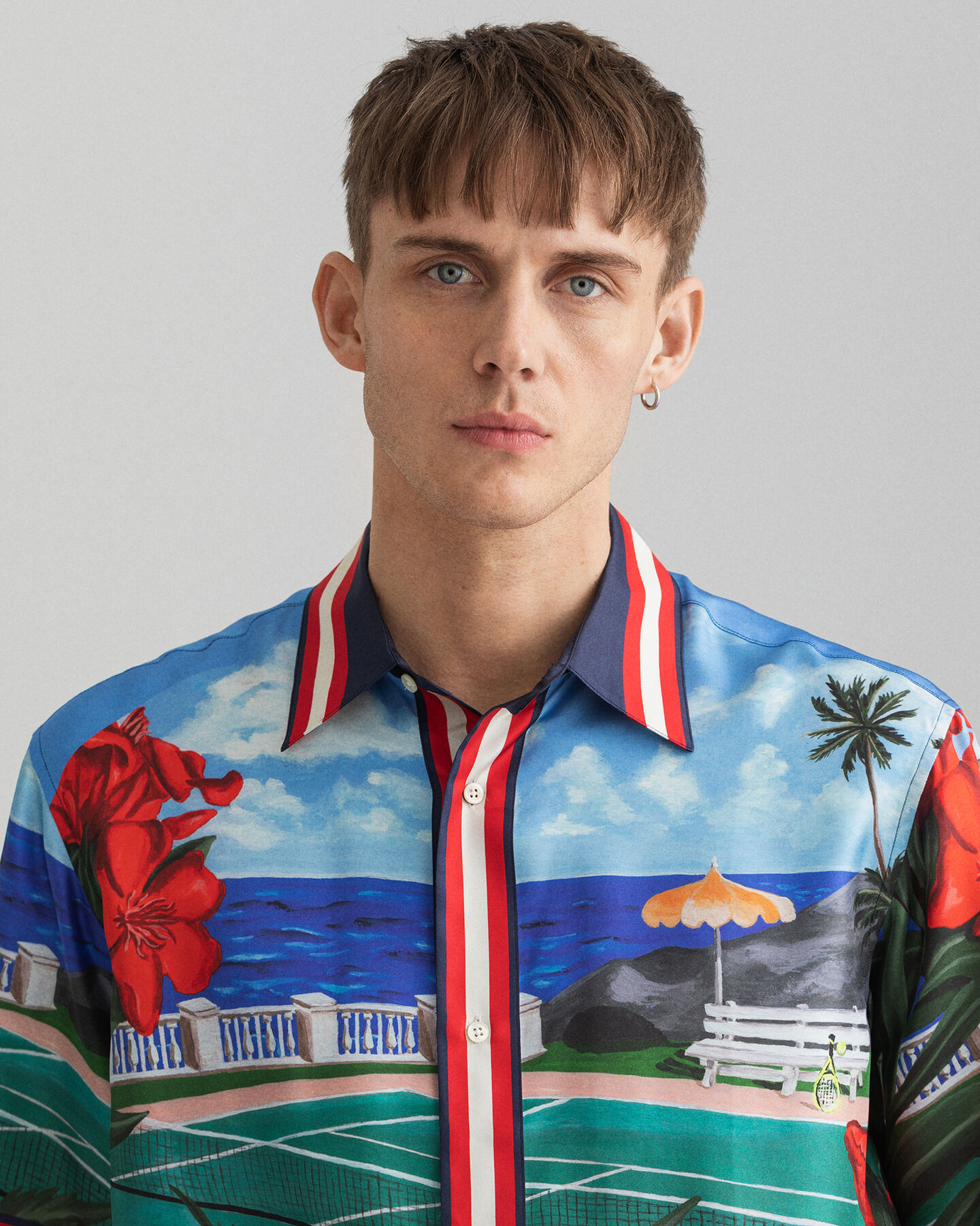 Camisa Relaxed Fit de manga corta y seda Scenery