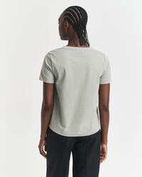 Camiseta Shield con cuello de pico