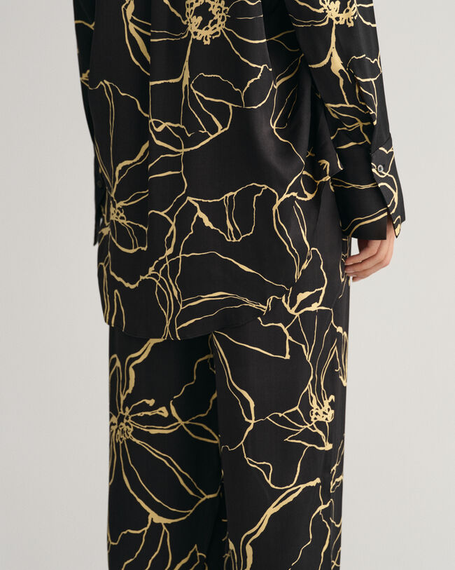 Pantalones Pull-On Line Drawing