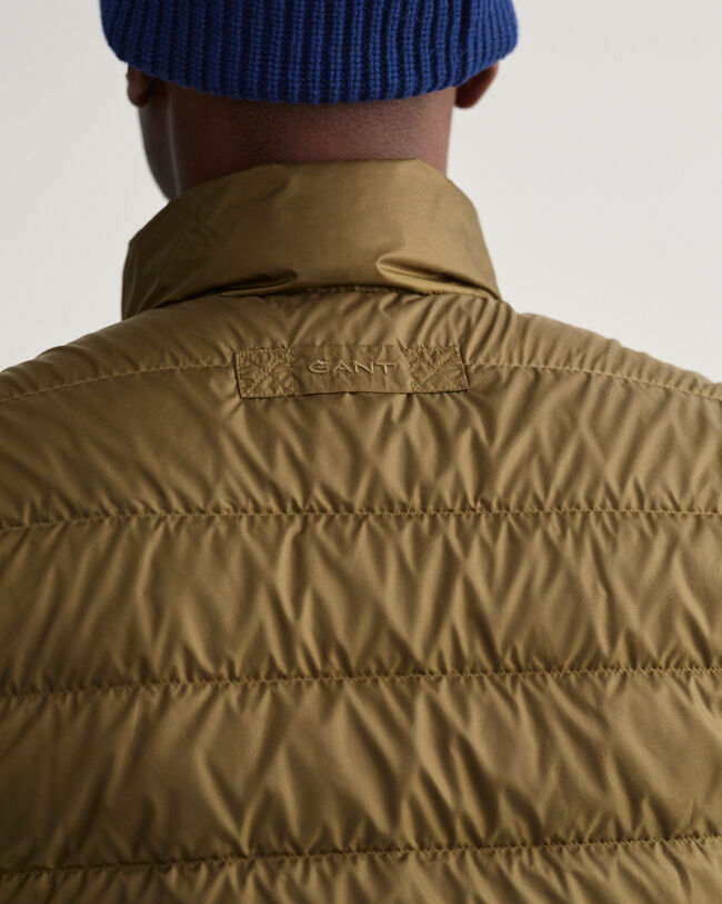 Chaleco de plum&oacute;n ligero