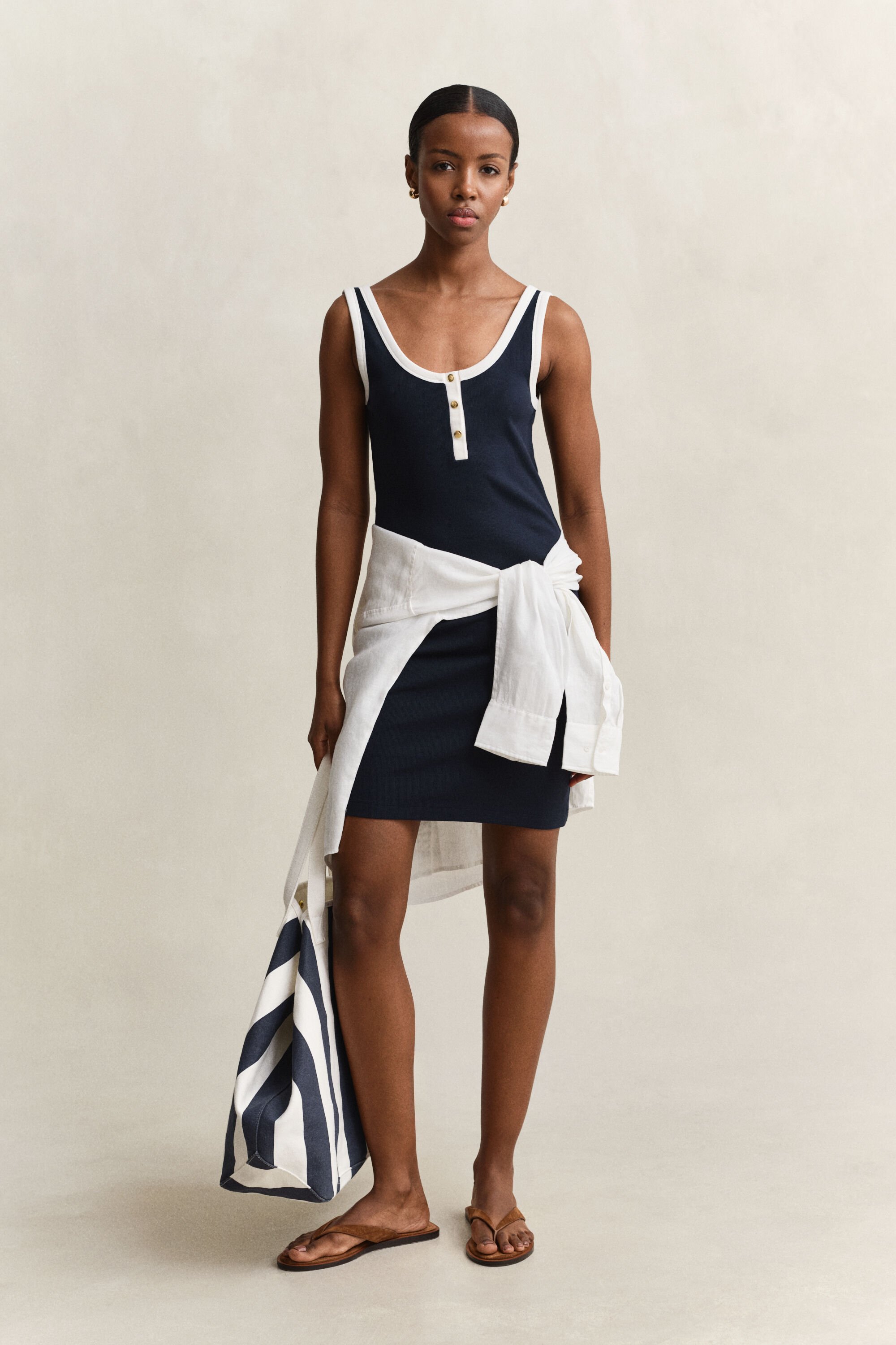 Vestido de tirantes acanalado