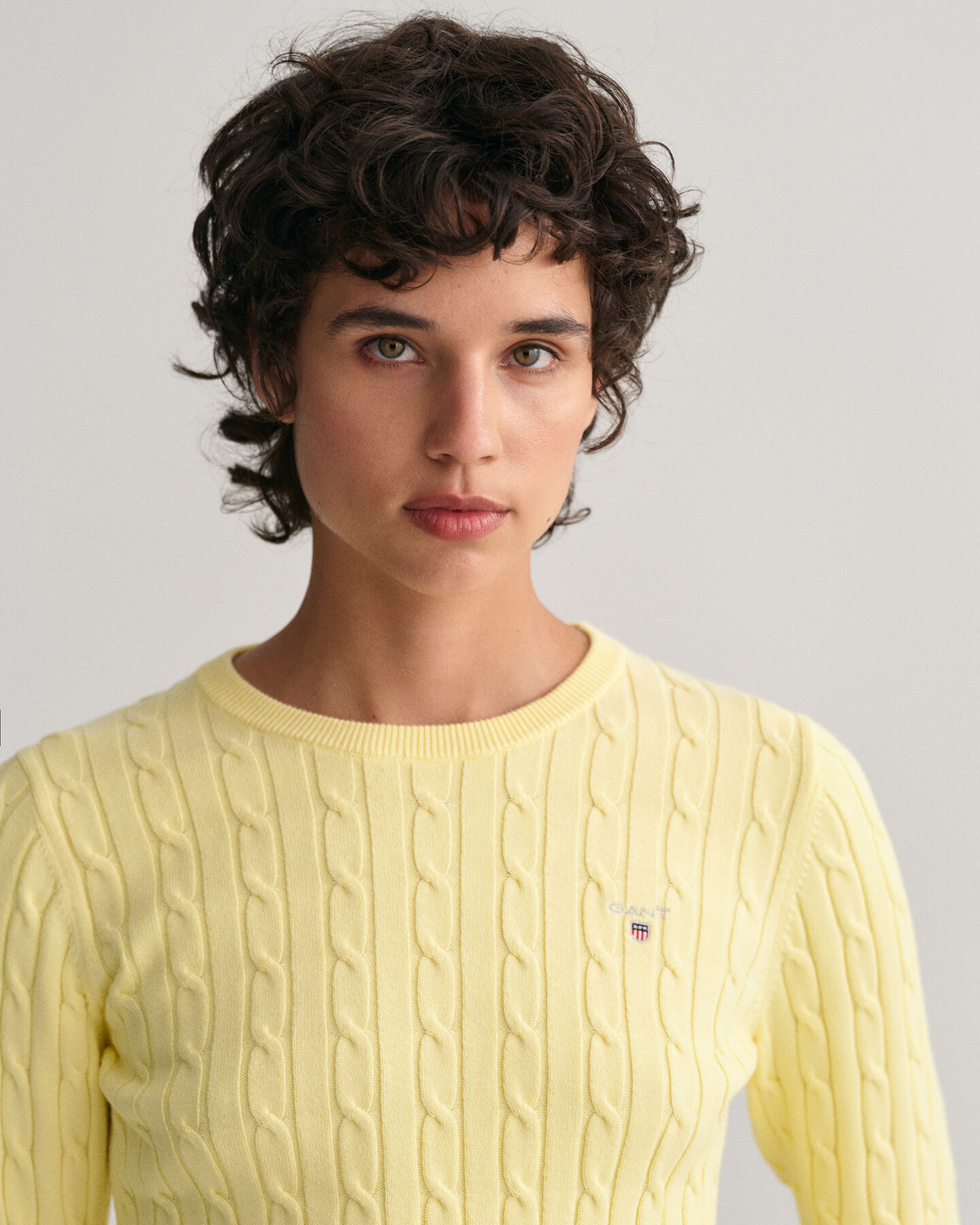 Jersey de cuello redondo y punto de ochos en algod&oacute;n el&aacute;stico