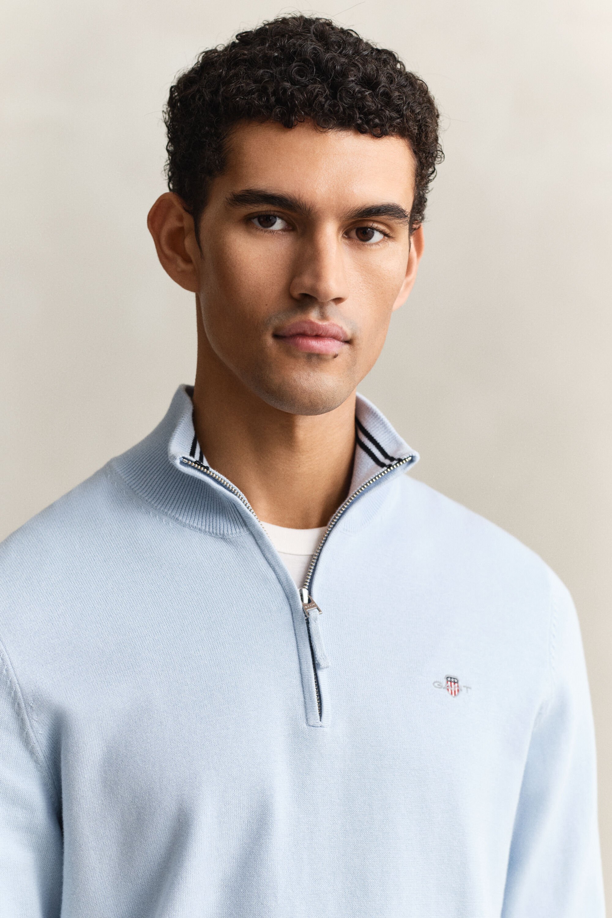 Jersey clásico de algodón con media cremallera