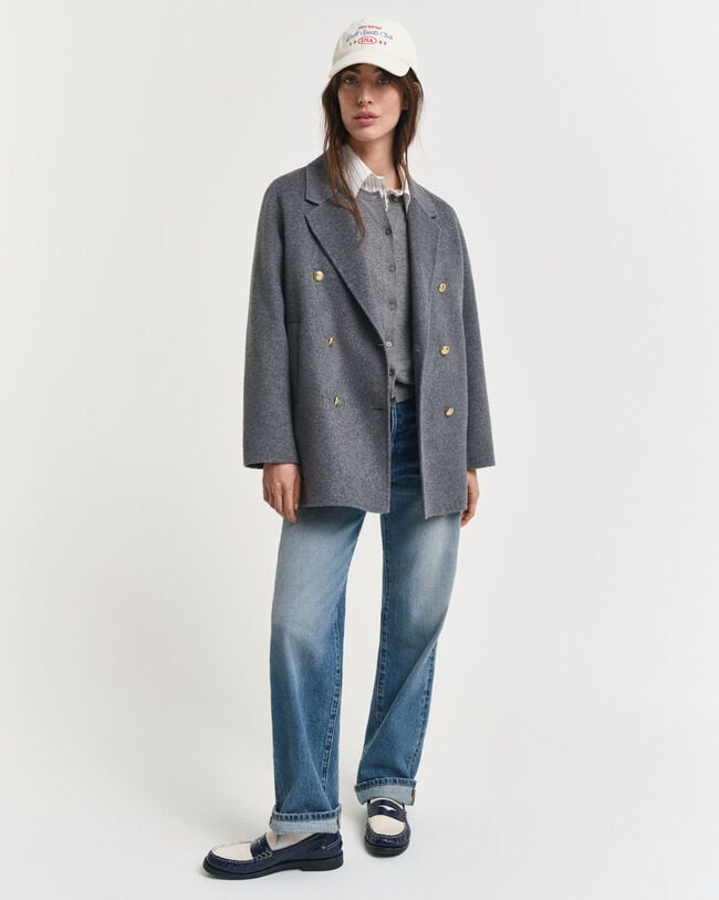 Chaquetón con detalle cosido a mano