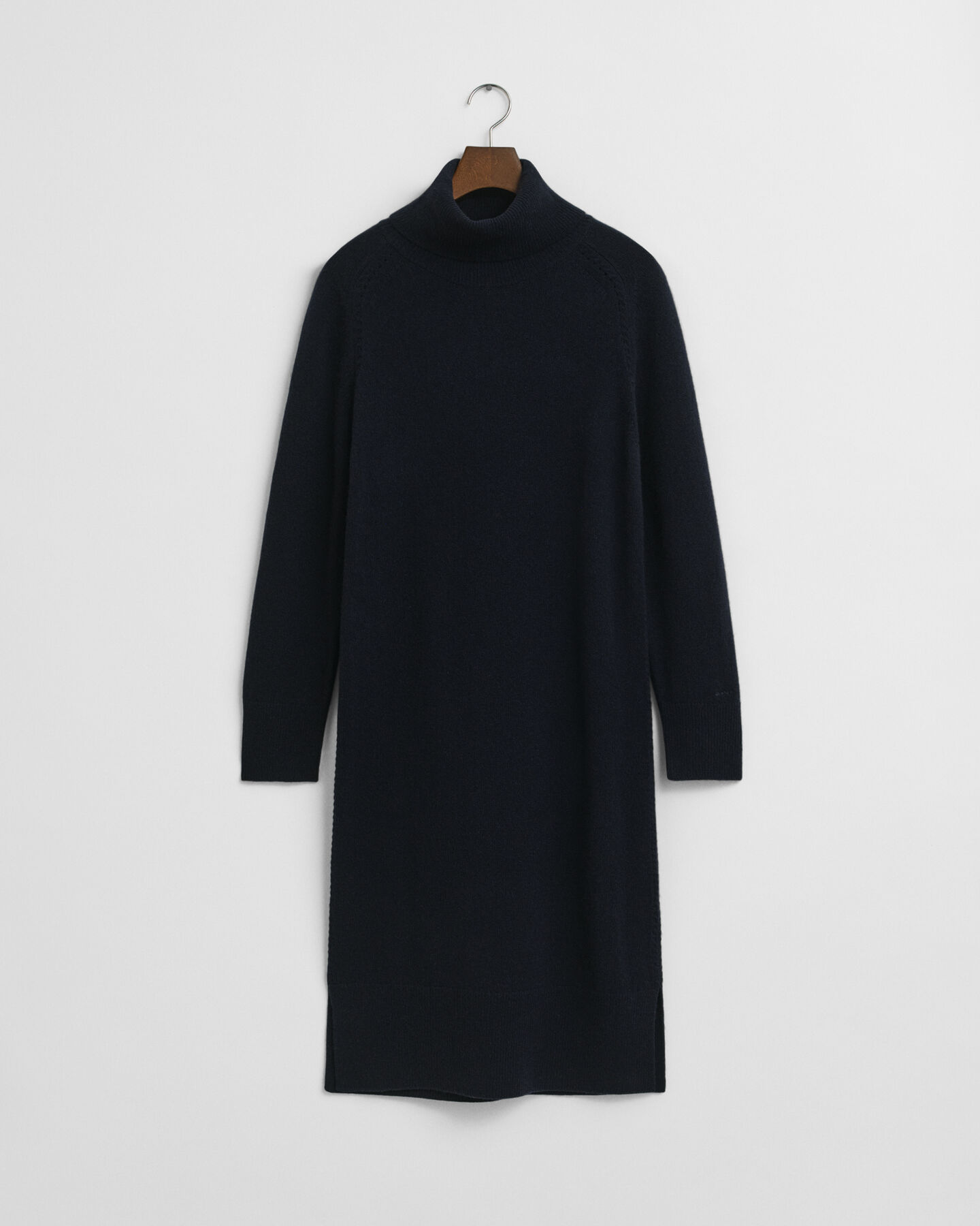 Vestido de cuello de cisne con detalle de punto