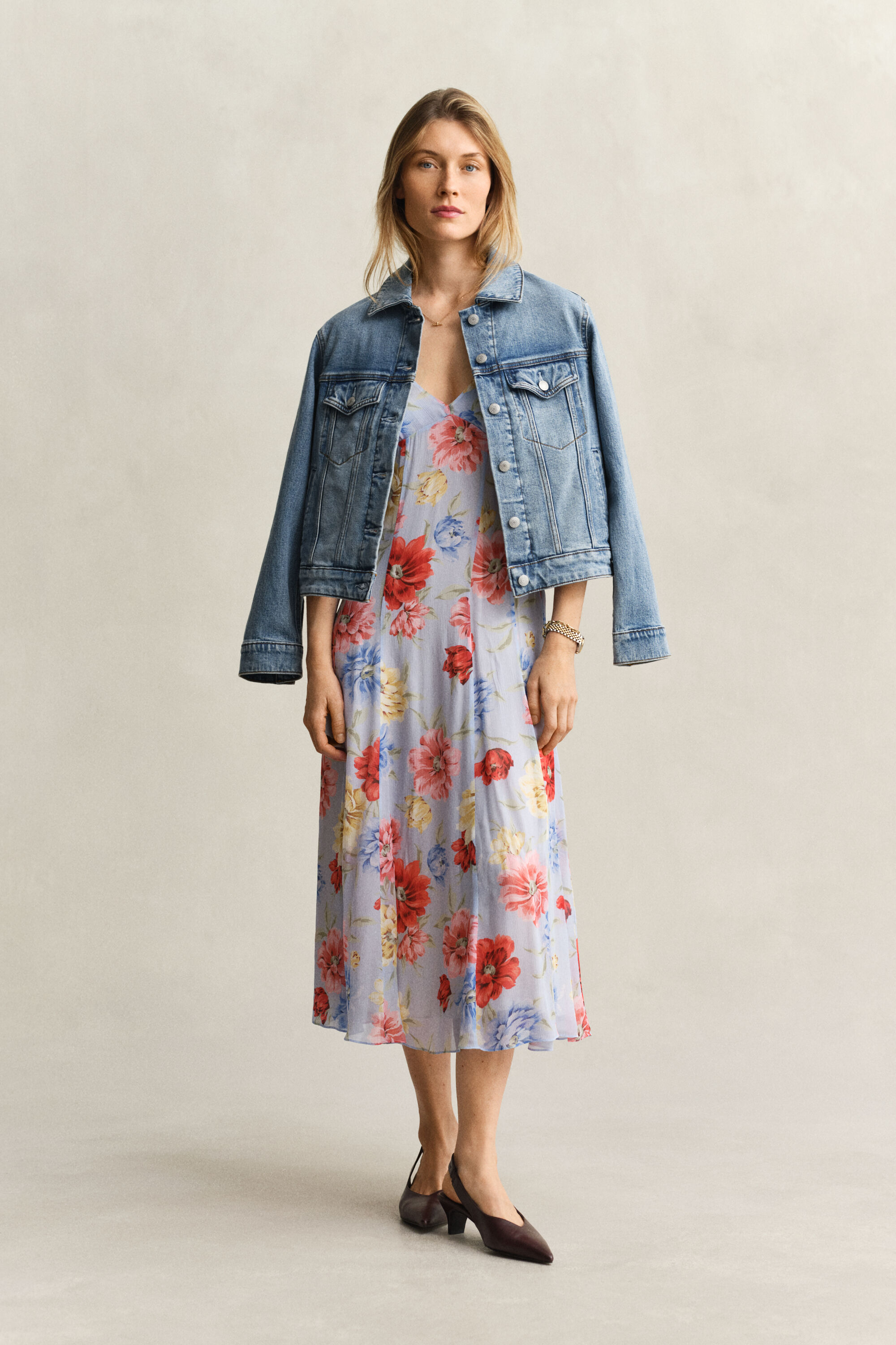 Vestido de tirantes de flores