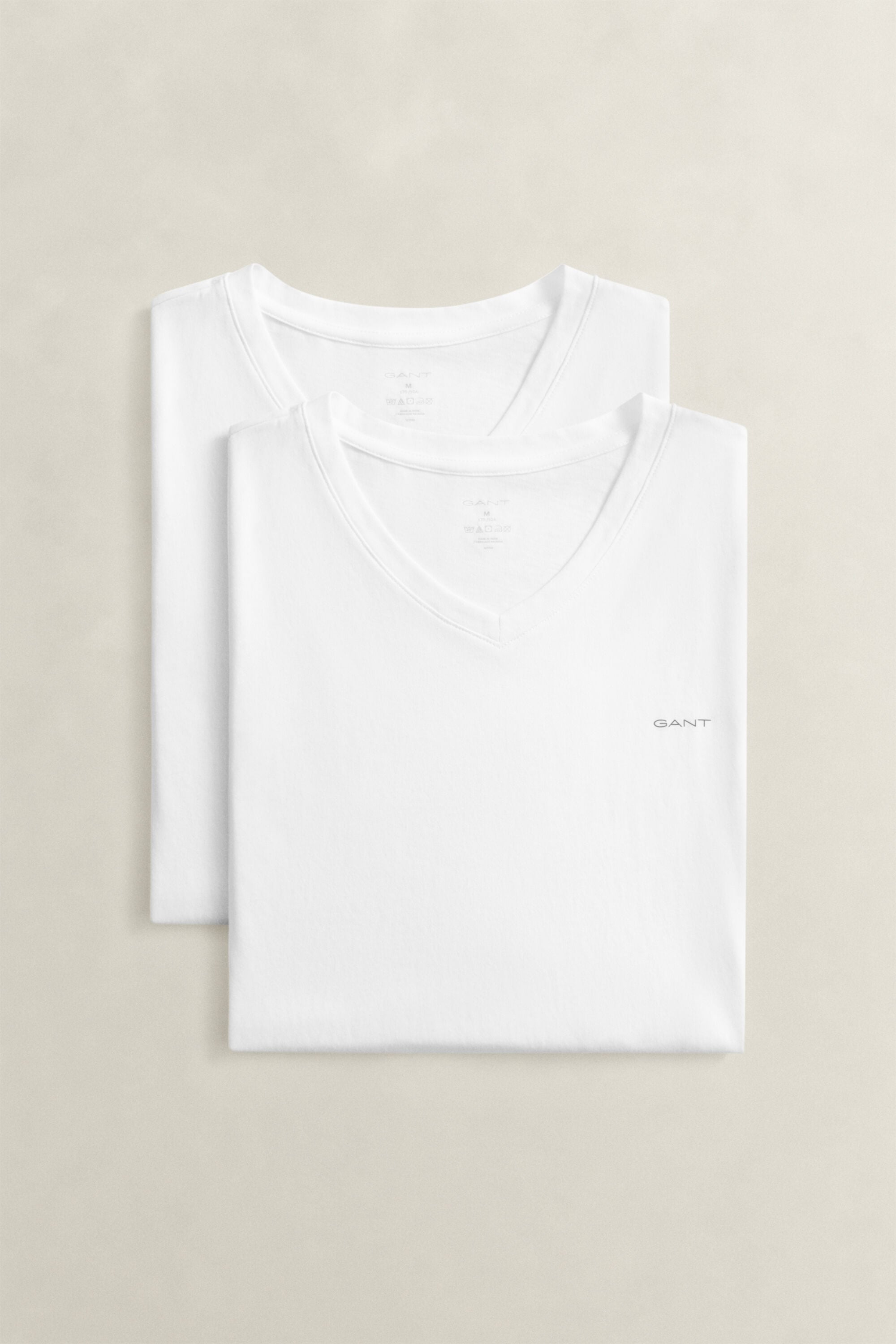 Paquete de dos camisetas de cuello de pico