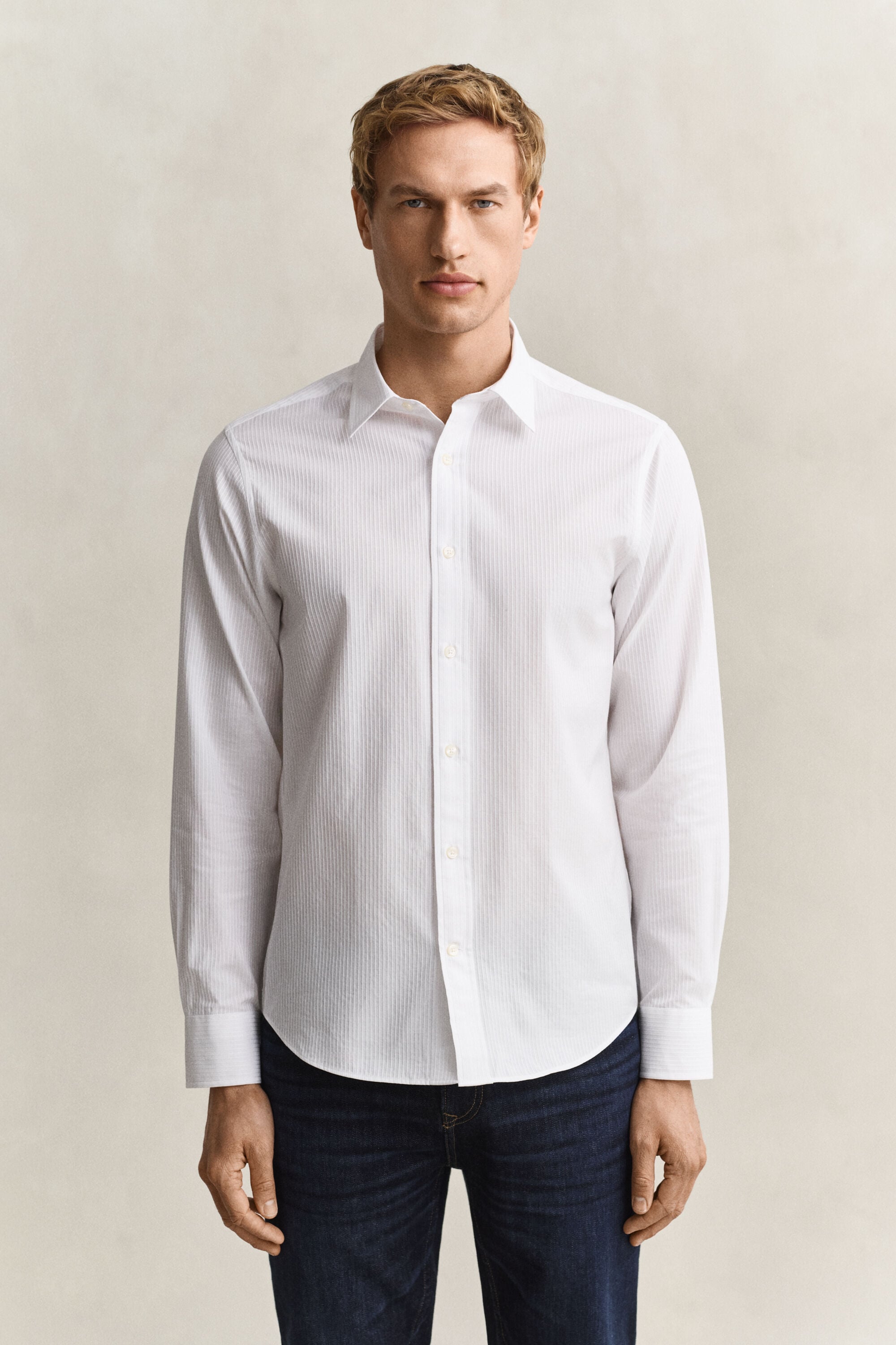 Camisa Regular Fit con textura labrada de rayas