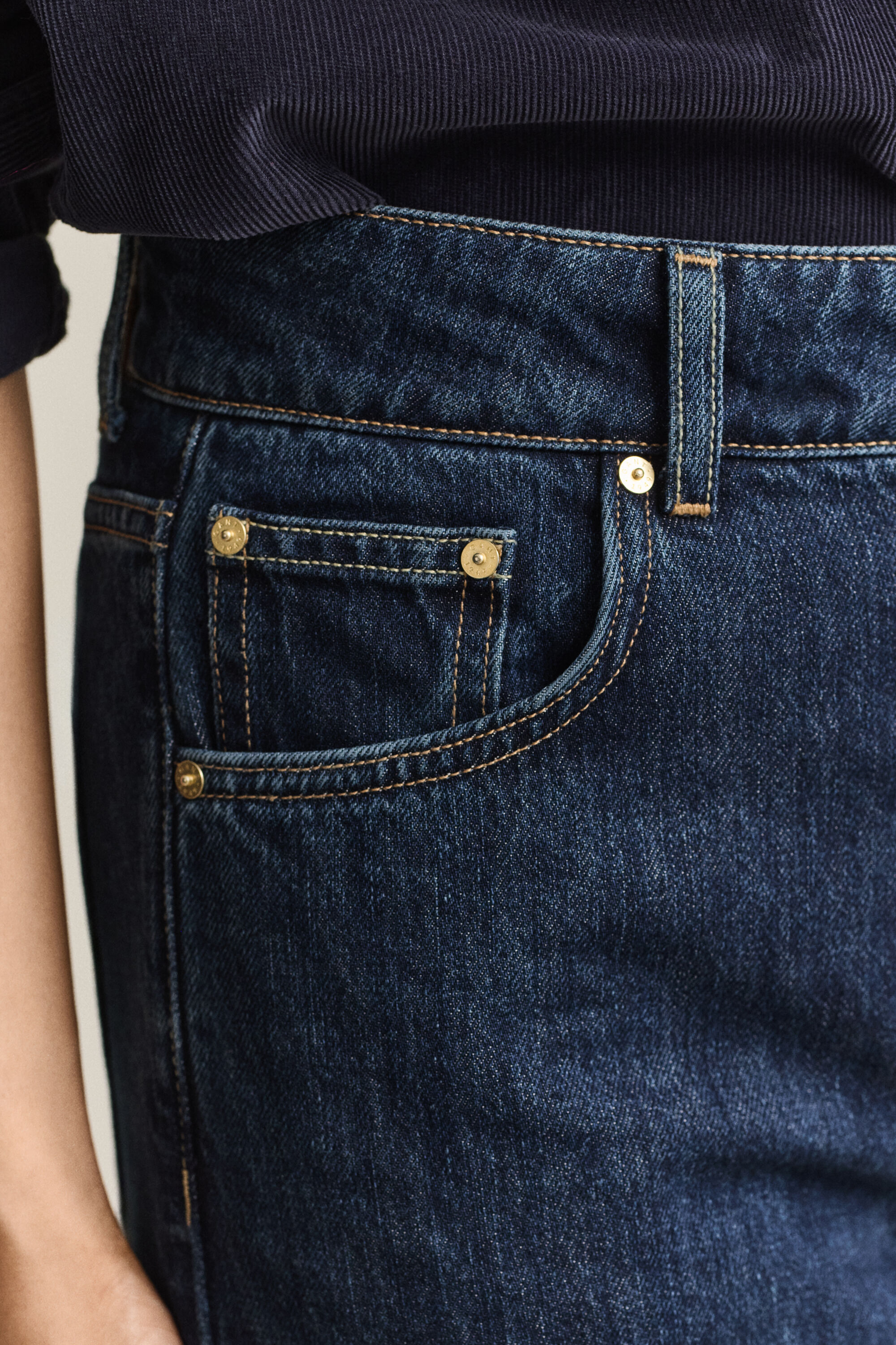 Vaqueros Relaxed Fit con botones