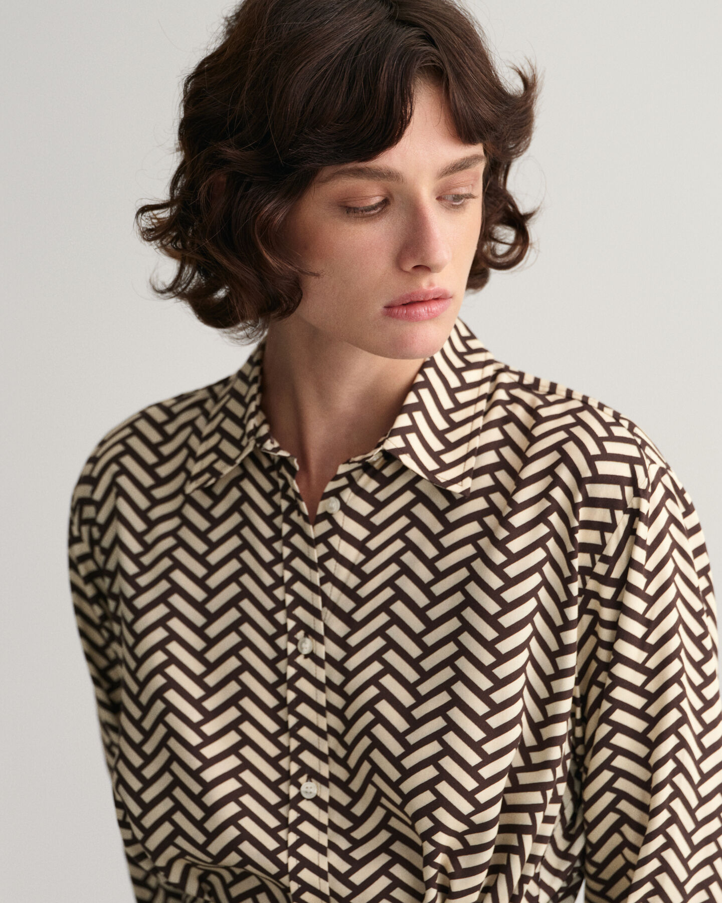 Vestido camisero acampanado Geometric