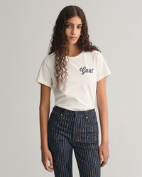 Camiseta con inscripci&oacute;n de peque&ntilde;as dimensiones