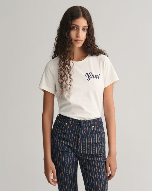 Camiseta con inscripci&oacute;n de peque&ntilde;as dimensiones