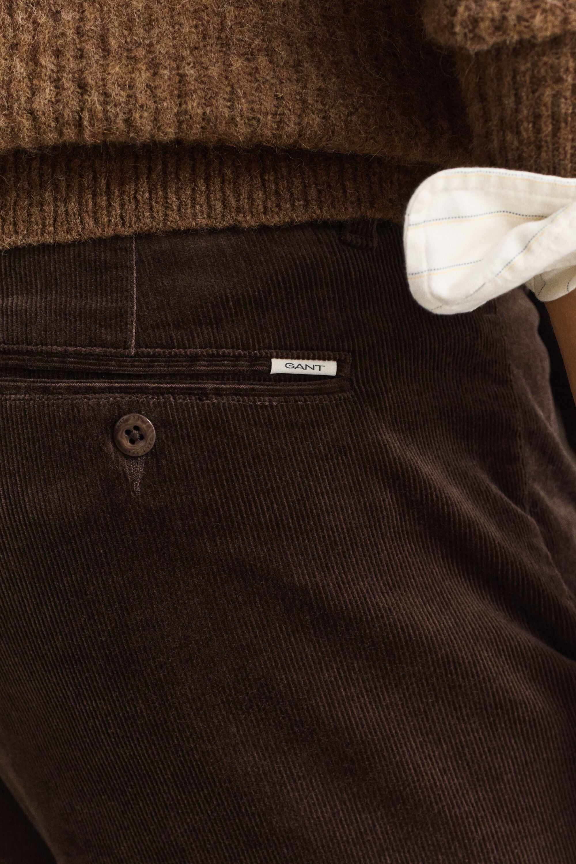 Pantalones chinos Regular Fit de pana