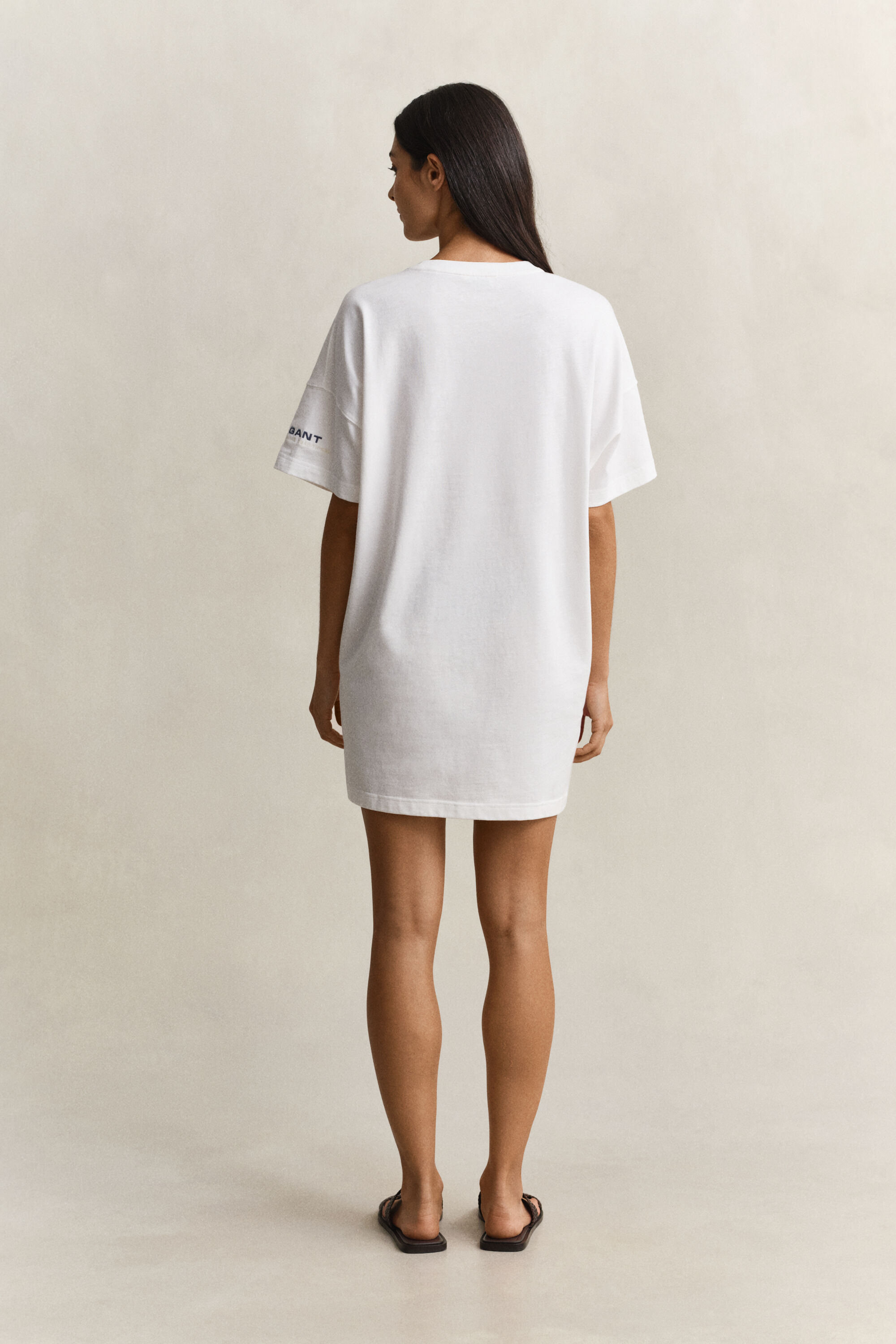 Vestido estilo camiseta con estampado