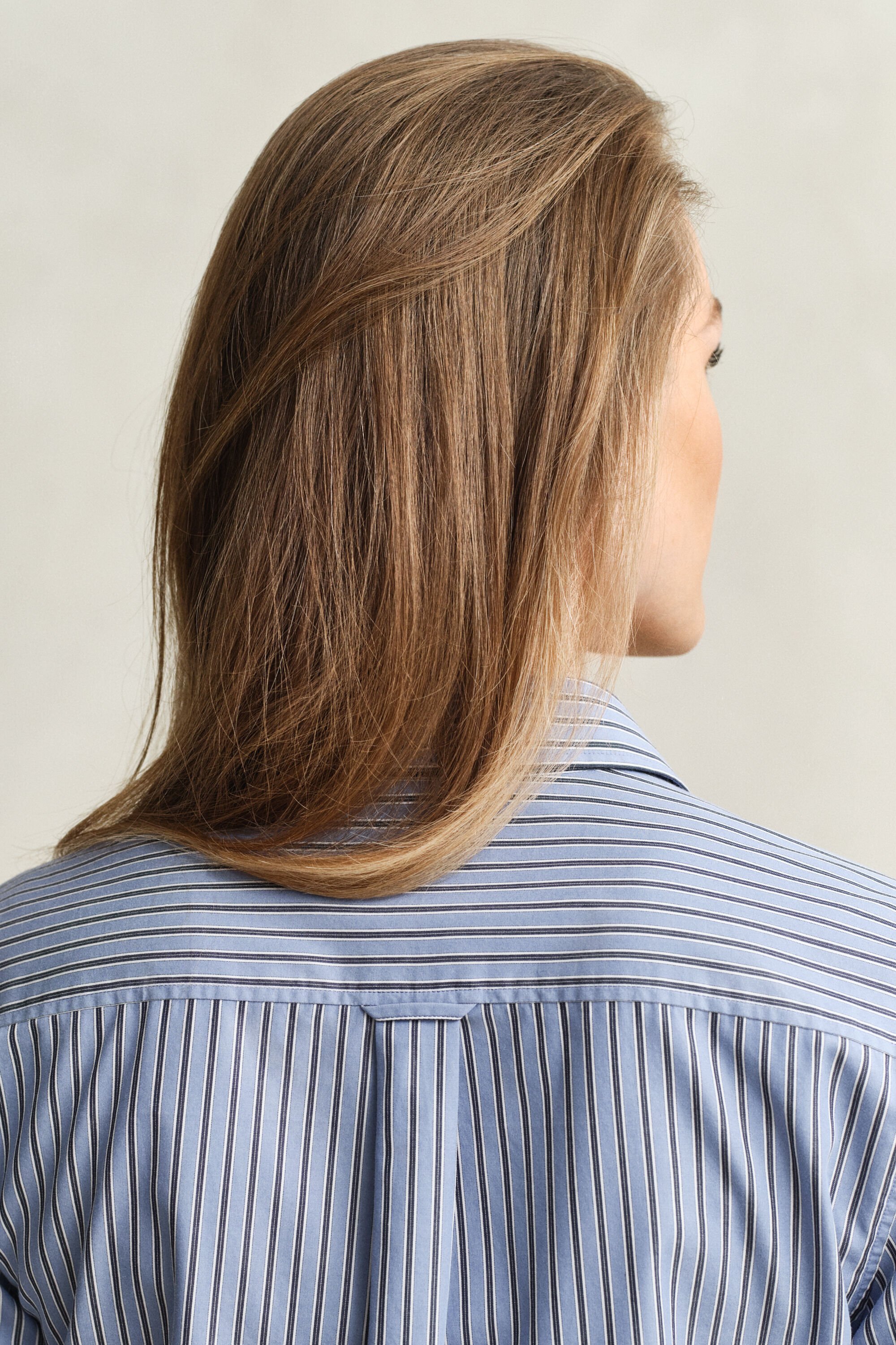 Camisa Regular Fit de popelina a rayas