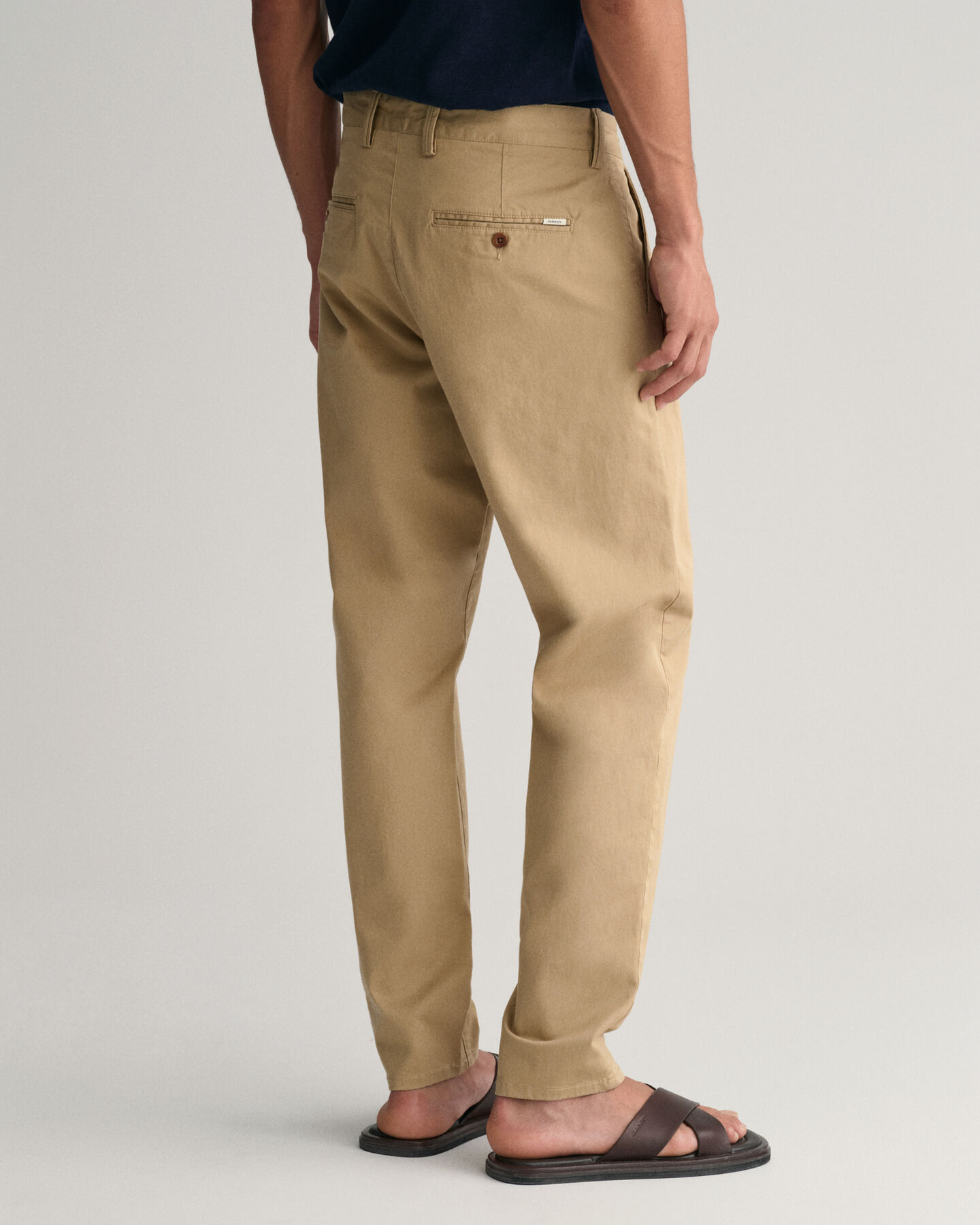 Pantalones chinos de sarga