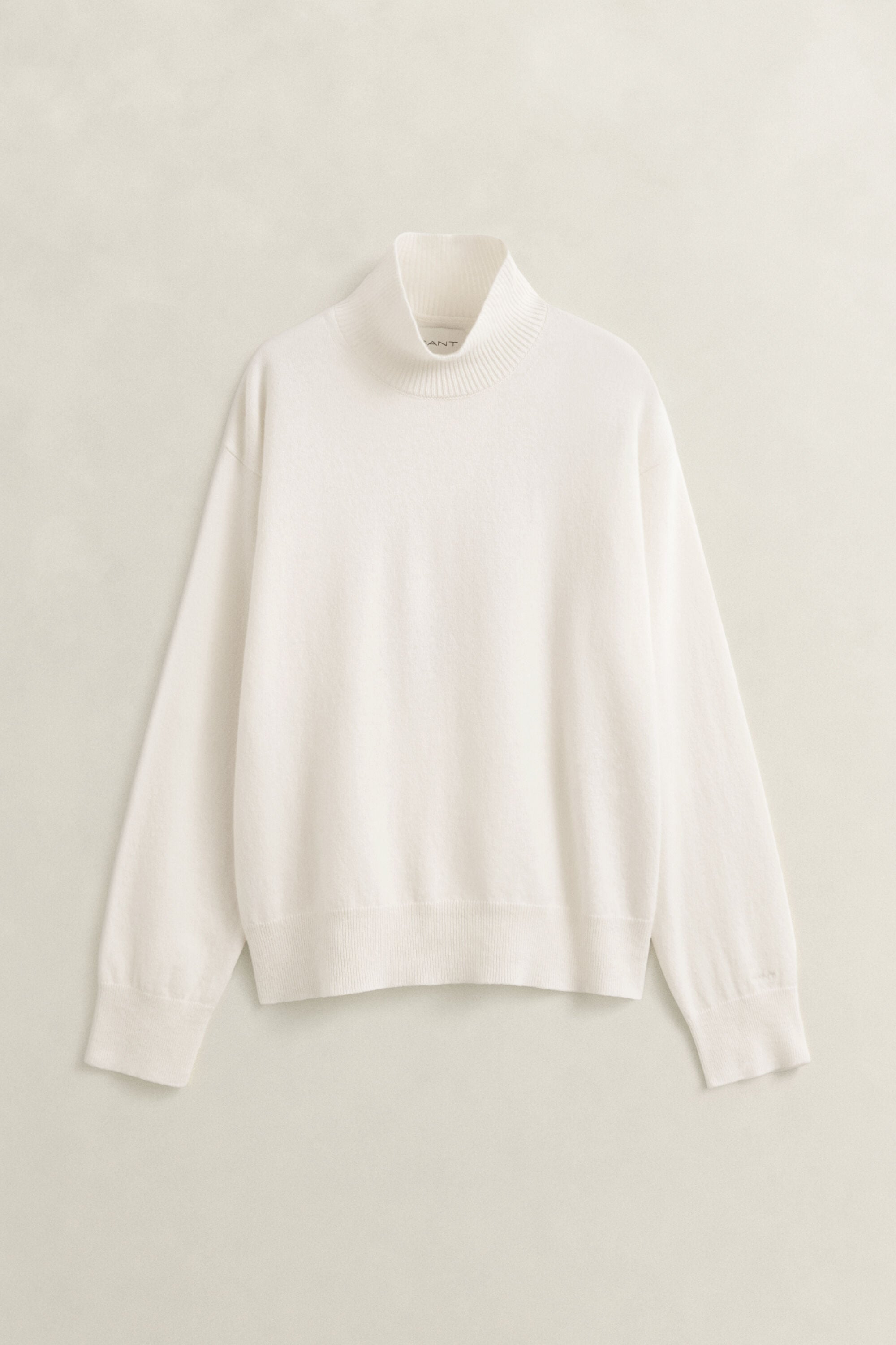 Jersey de lana de oveja superfina con cuello cerrado