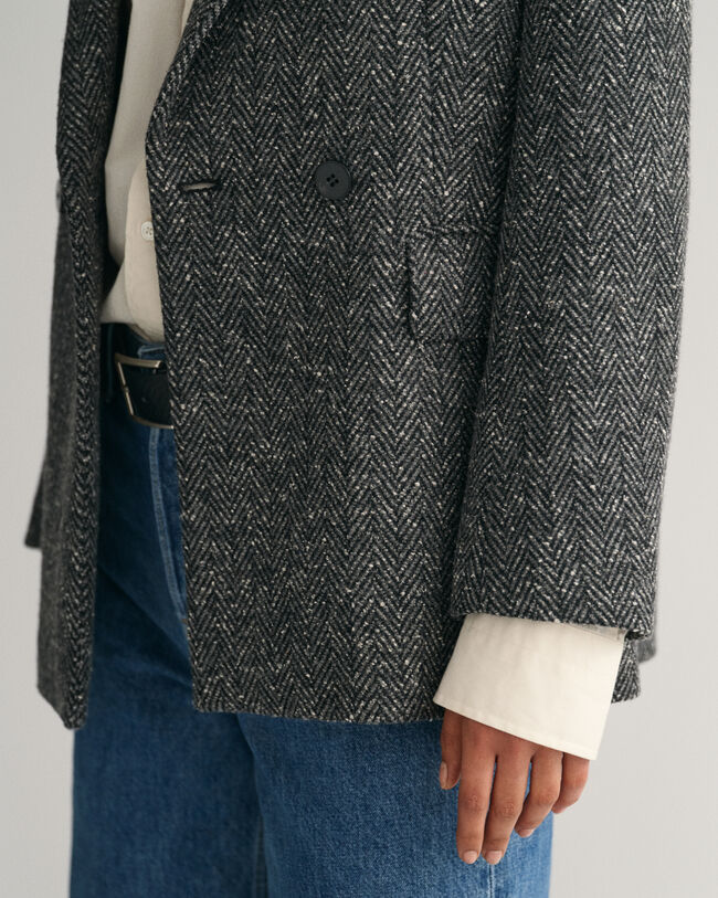 Americana Regular Fit con dise&ntilde;o de espiga