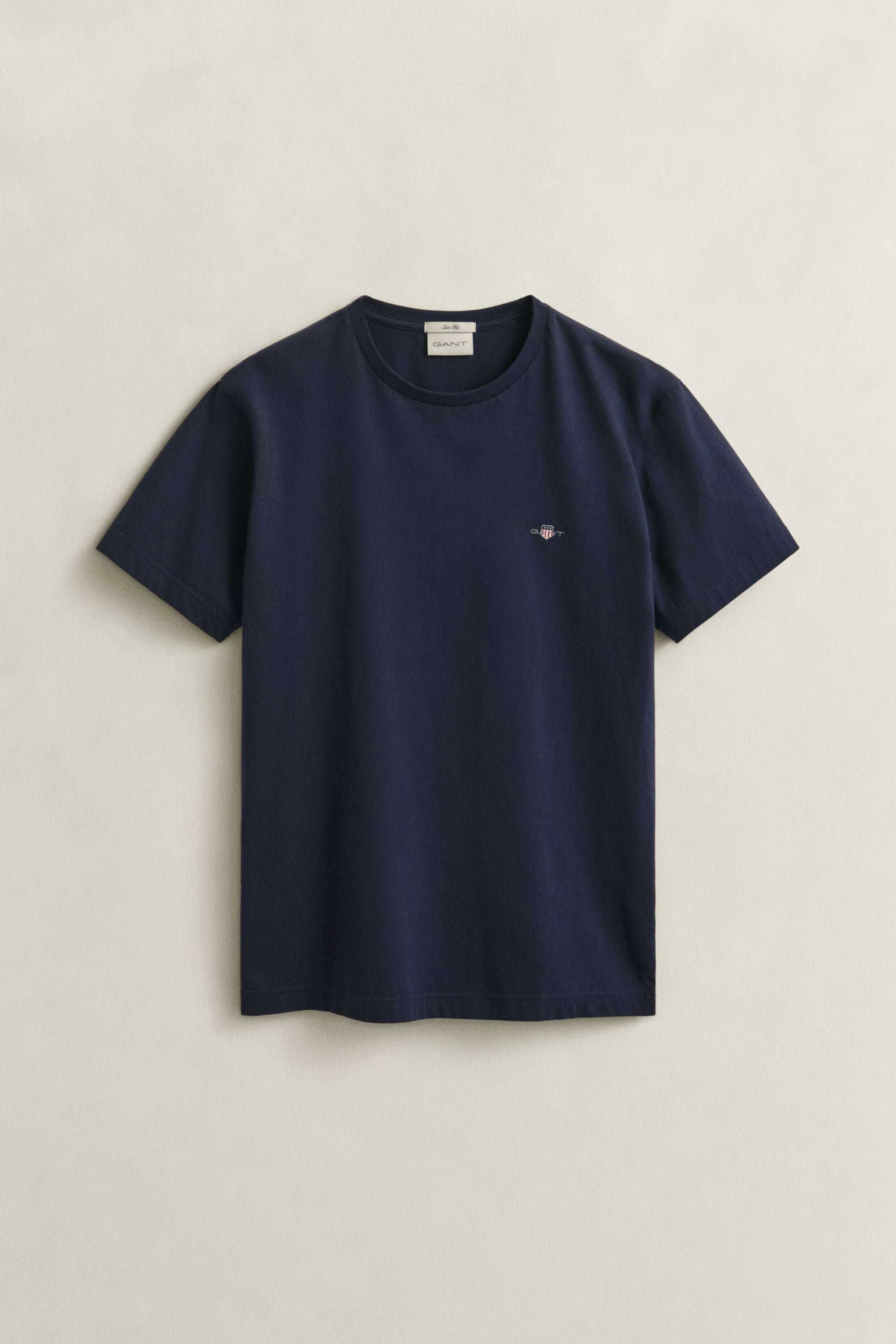 Camiseta Slim Fit Shield