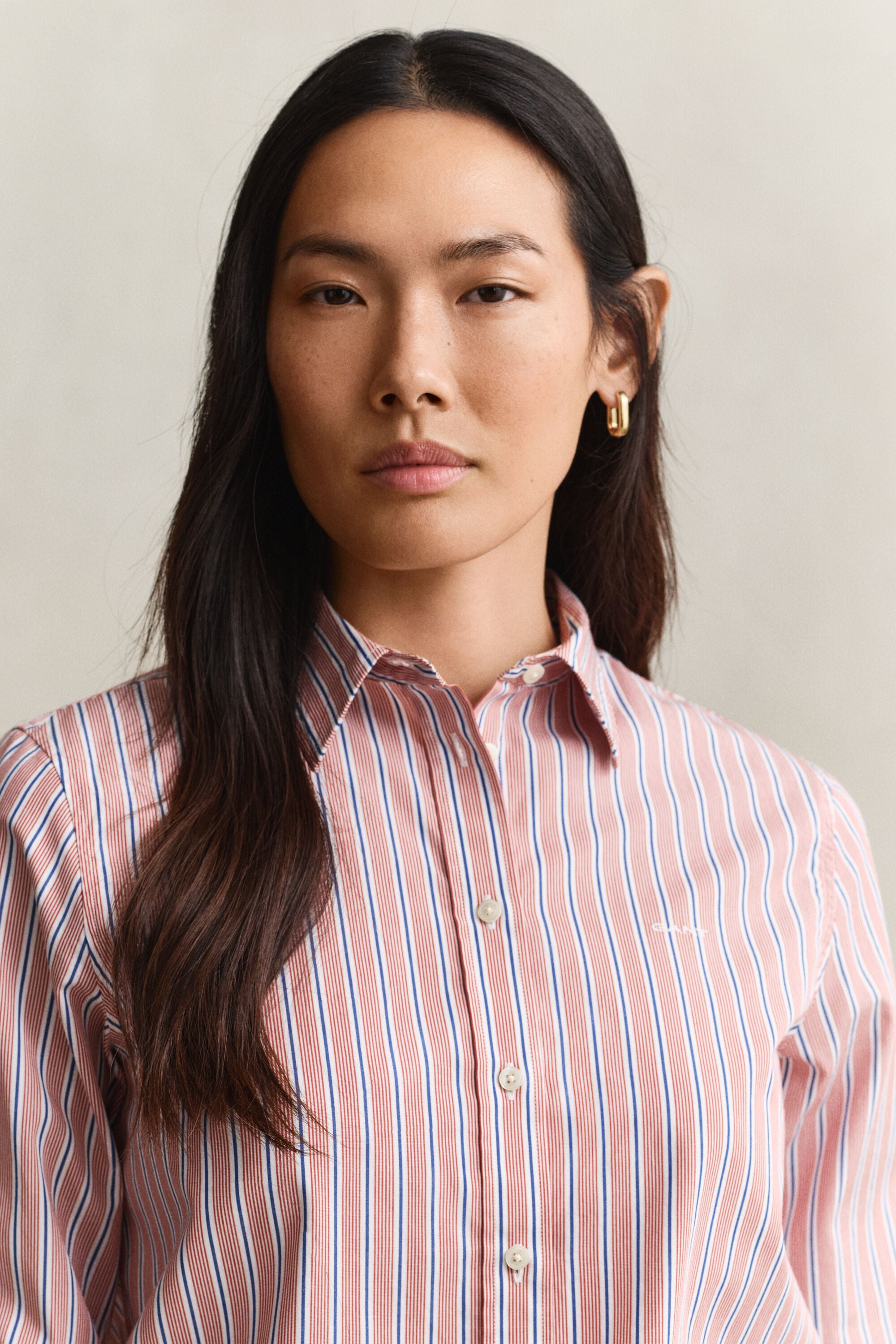 Camisa Regular Fit clásica de popelina a rayas