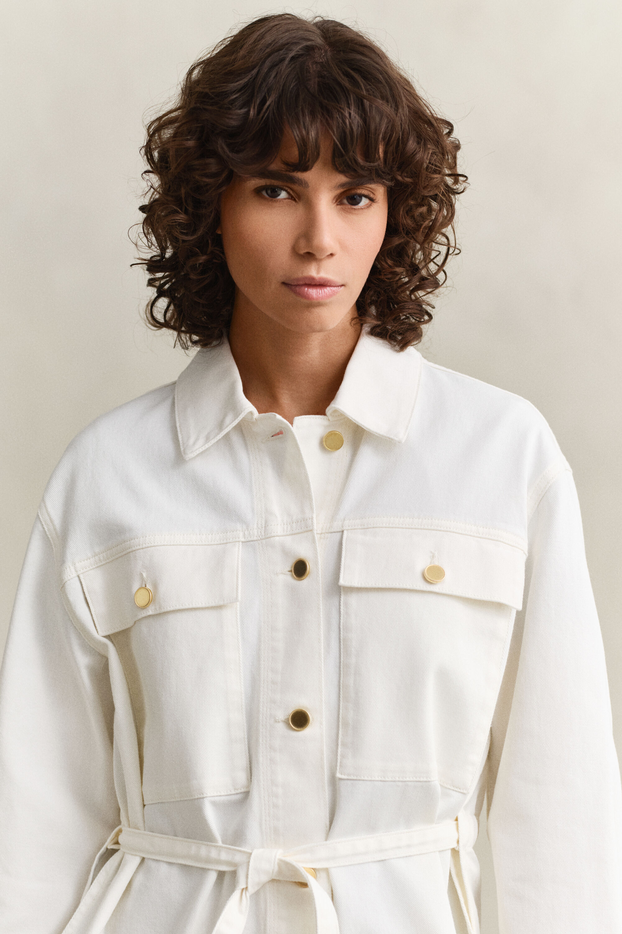 Cazadora vaquera con lazada