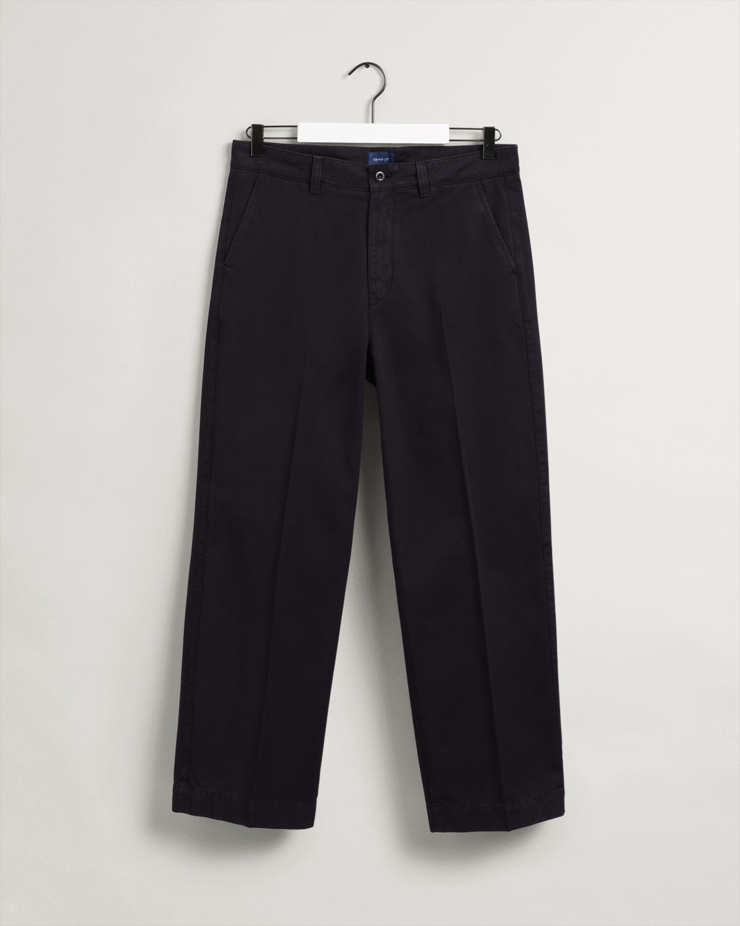 Pantalones chinos de sarga de algod&oacute;n con pernera ancha