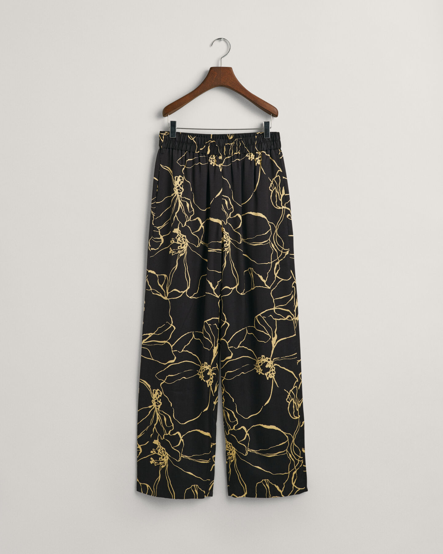 Pantalones Pull-On Line Drawing