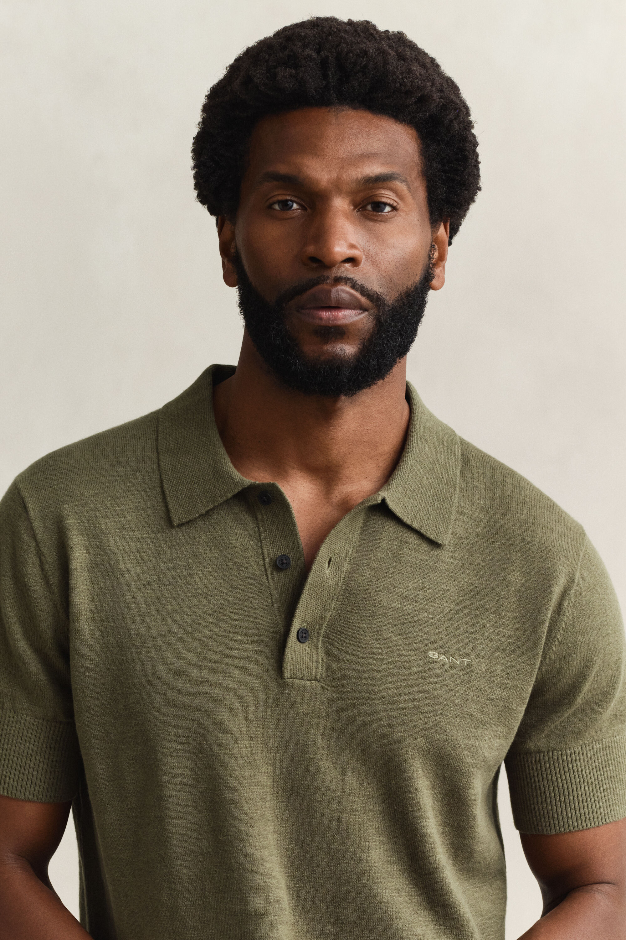 Jersey tipo polo de manga corta en mezcla de algodón flameado