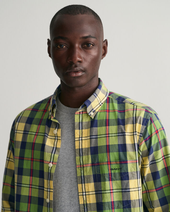 Camisa Regular Fit de popelina a cuadros de tama&ntilde;o grande