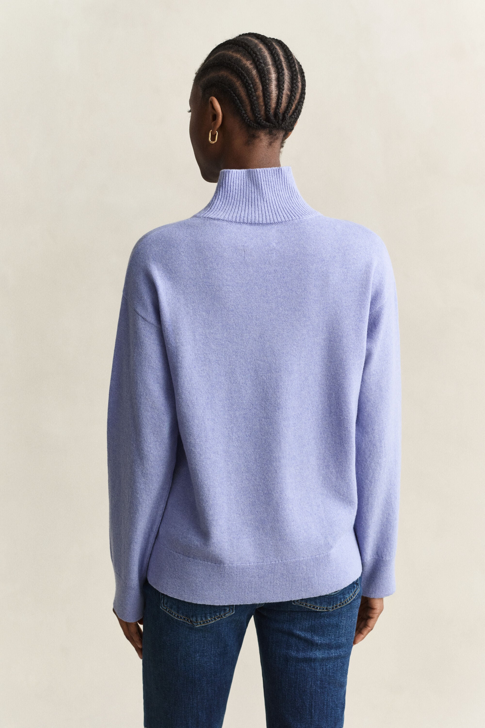 Jersey de lana de oveja superfina con cuello cerrado