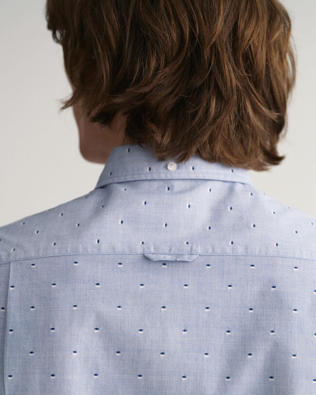 Camisa Slim Fit Dobby de lunares