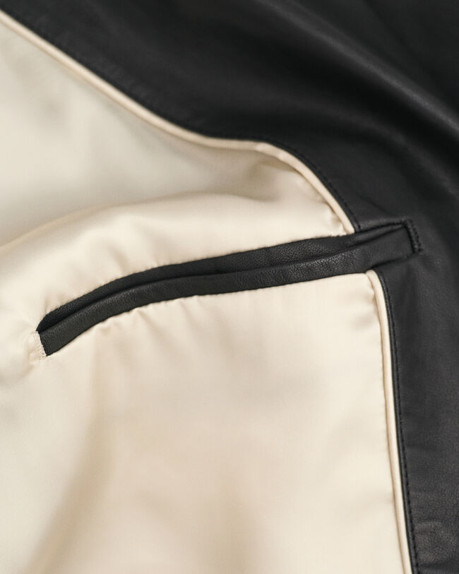 Pantalones cortos de pinzas de piel